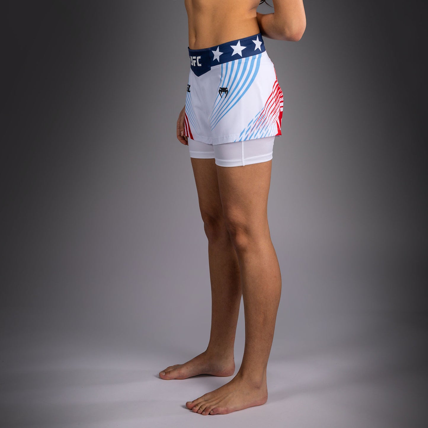 Official UFC Freedom 250 by Venum Authentic Fight Night Fight Shorts para mujer - Blanco