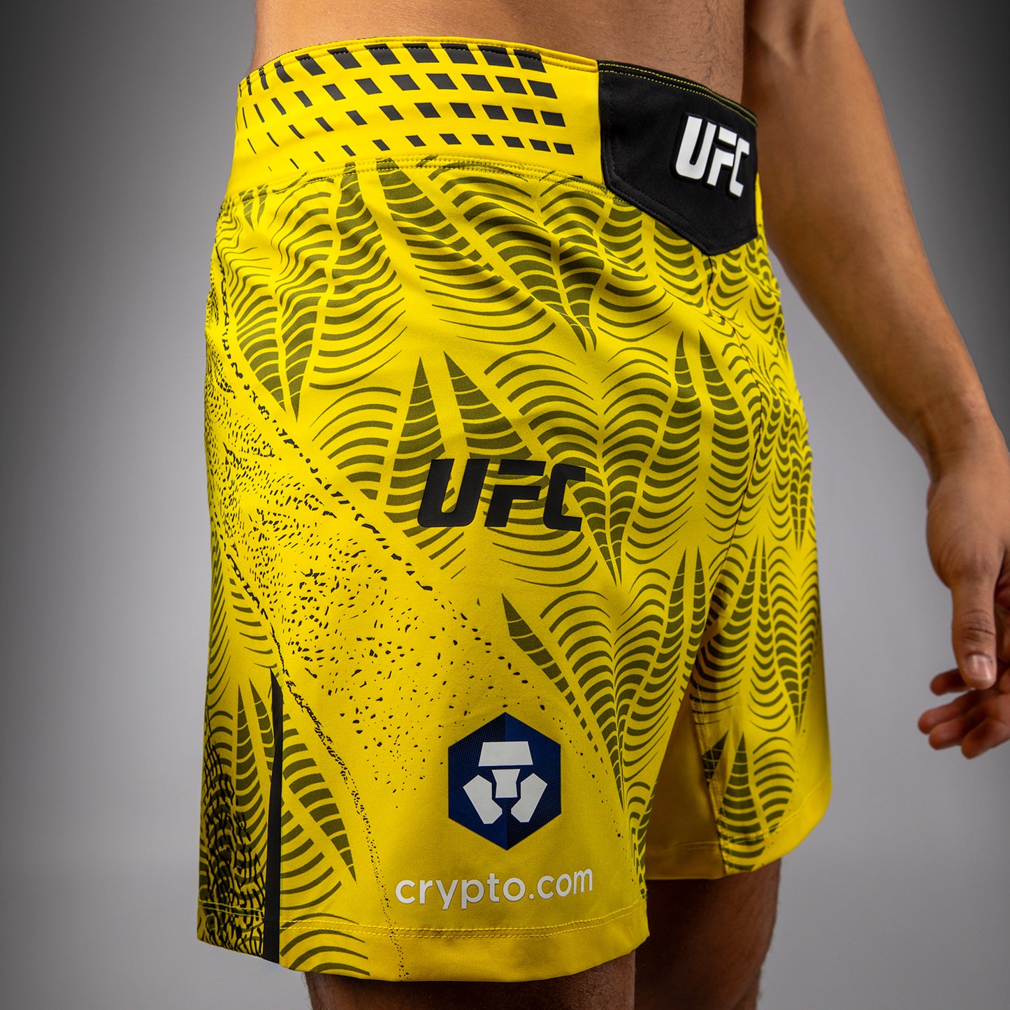 UFC Zenith by Venum Authentic Fight Night Short de pelea ajuste corto Hombre - Amarillo