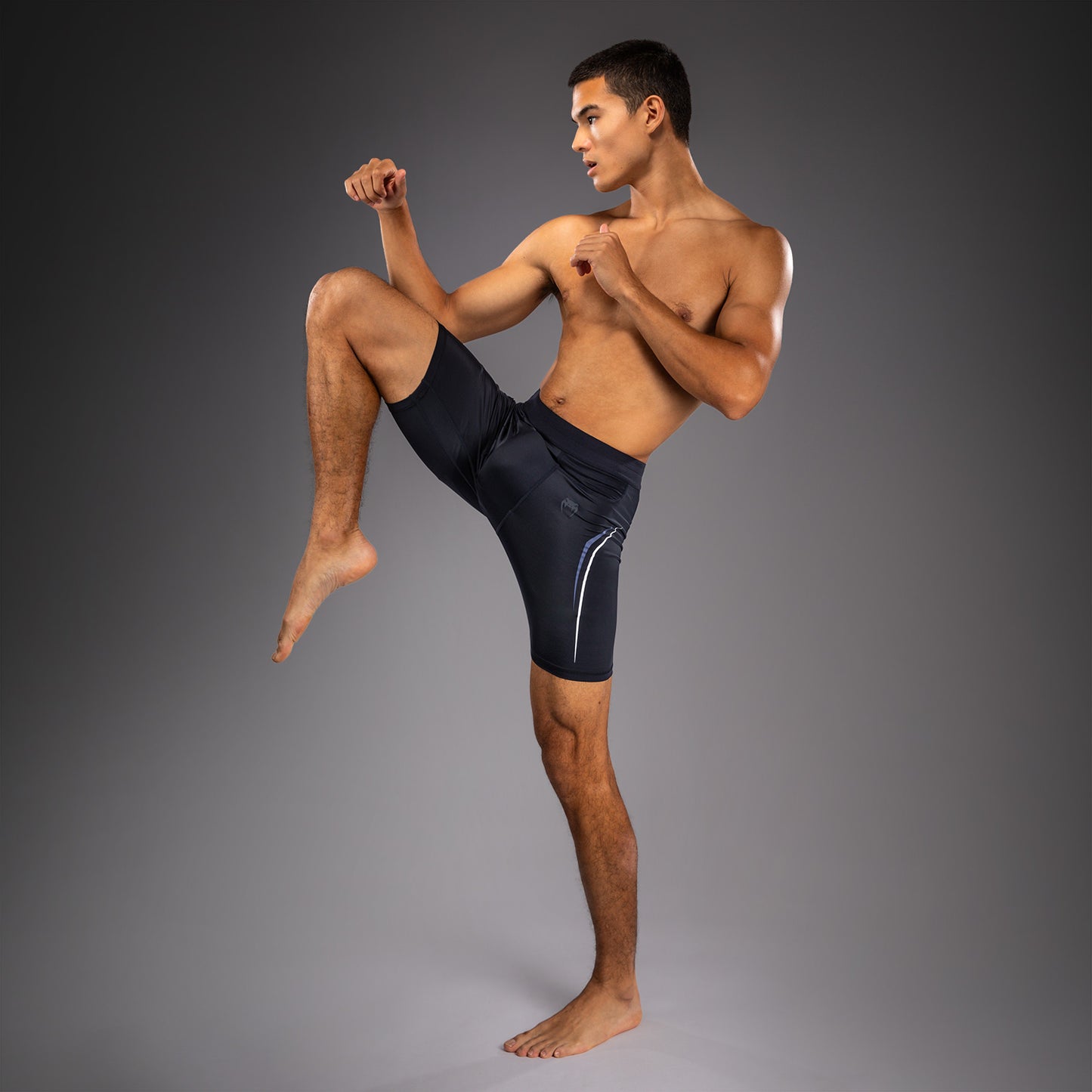 Venum G-Core Pantalón Corto de Compresión - Azul Marino/Blanco