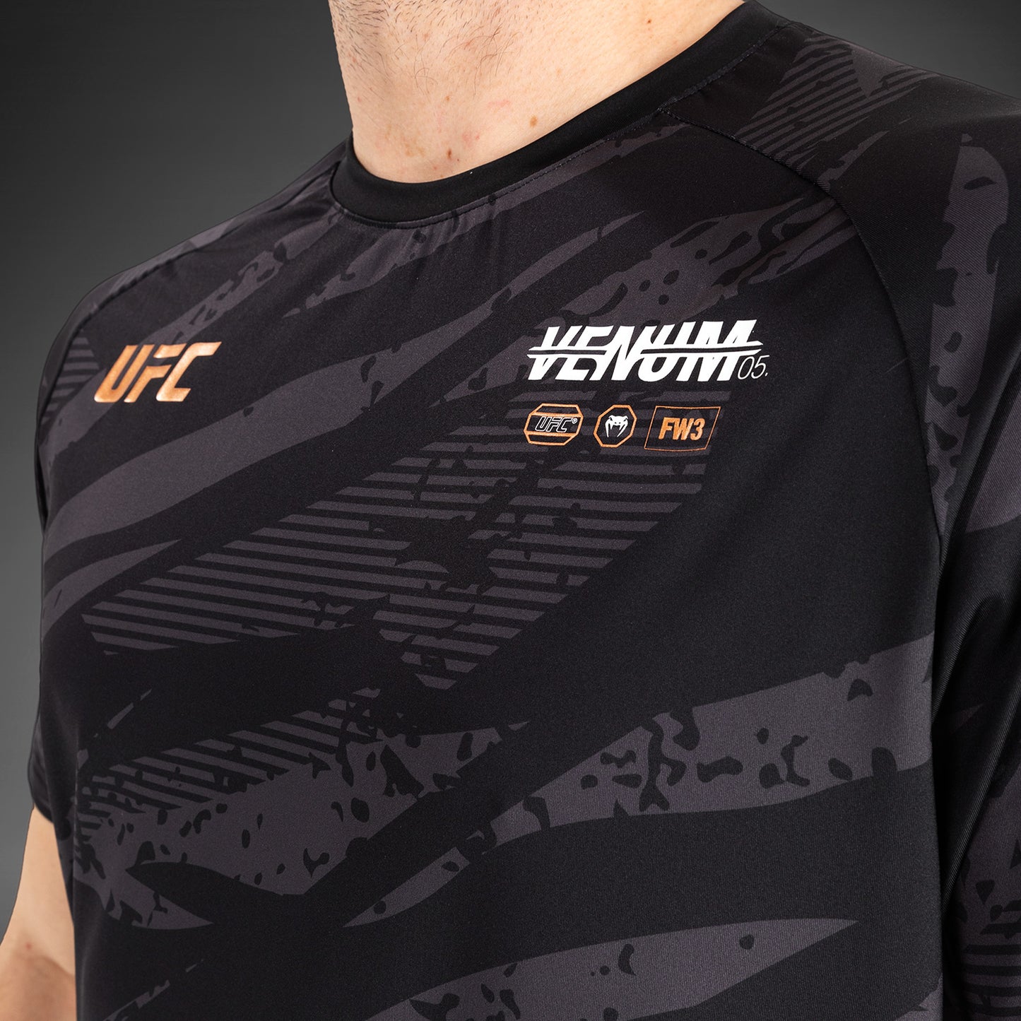UFC Adrenaline By Venum Fight Week Camiseta Dry Tech para Hombre - Urban Camo