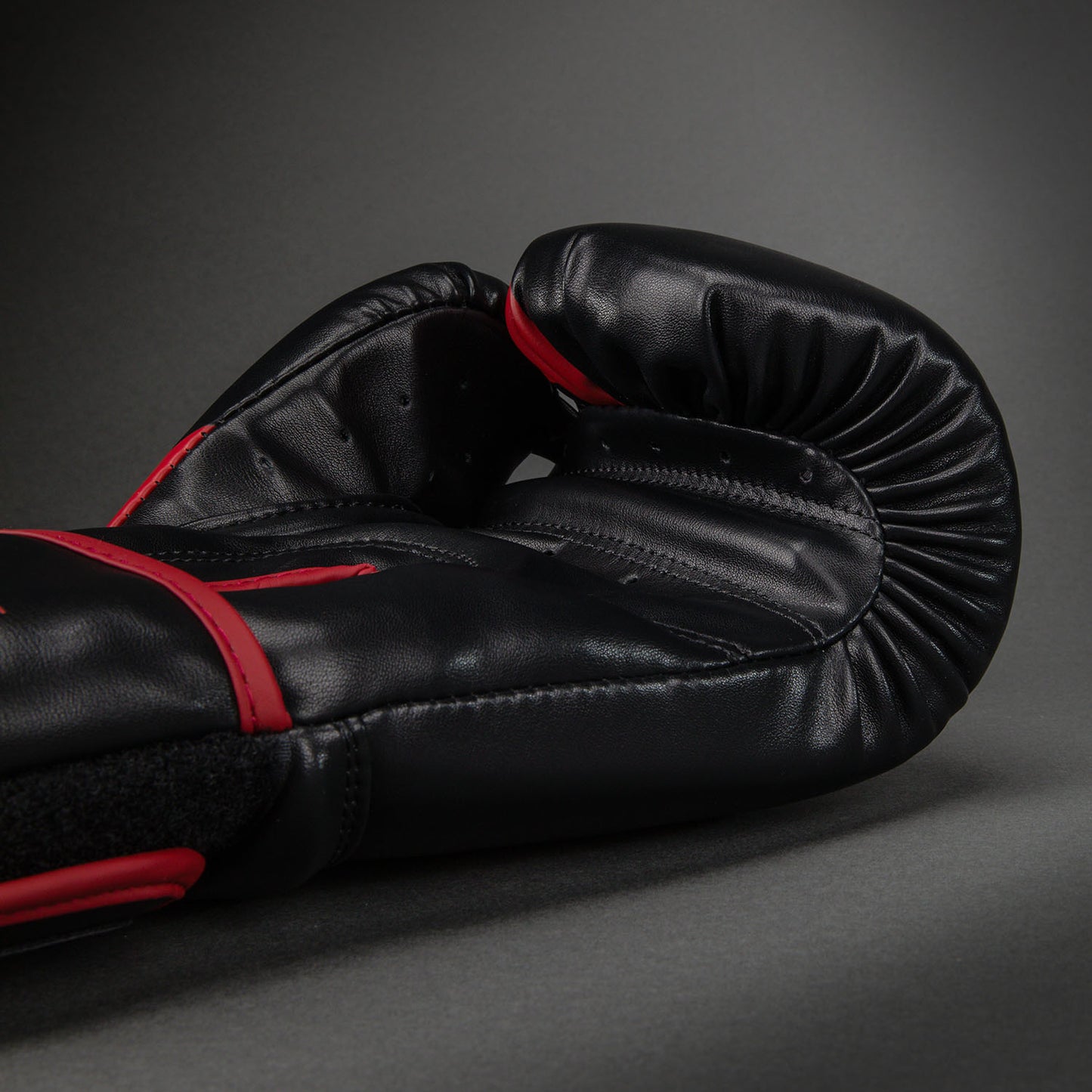 Venum Challenger 2.5 Guantes de Boxeo – Negro/Rojo