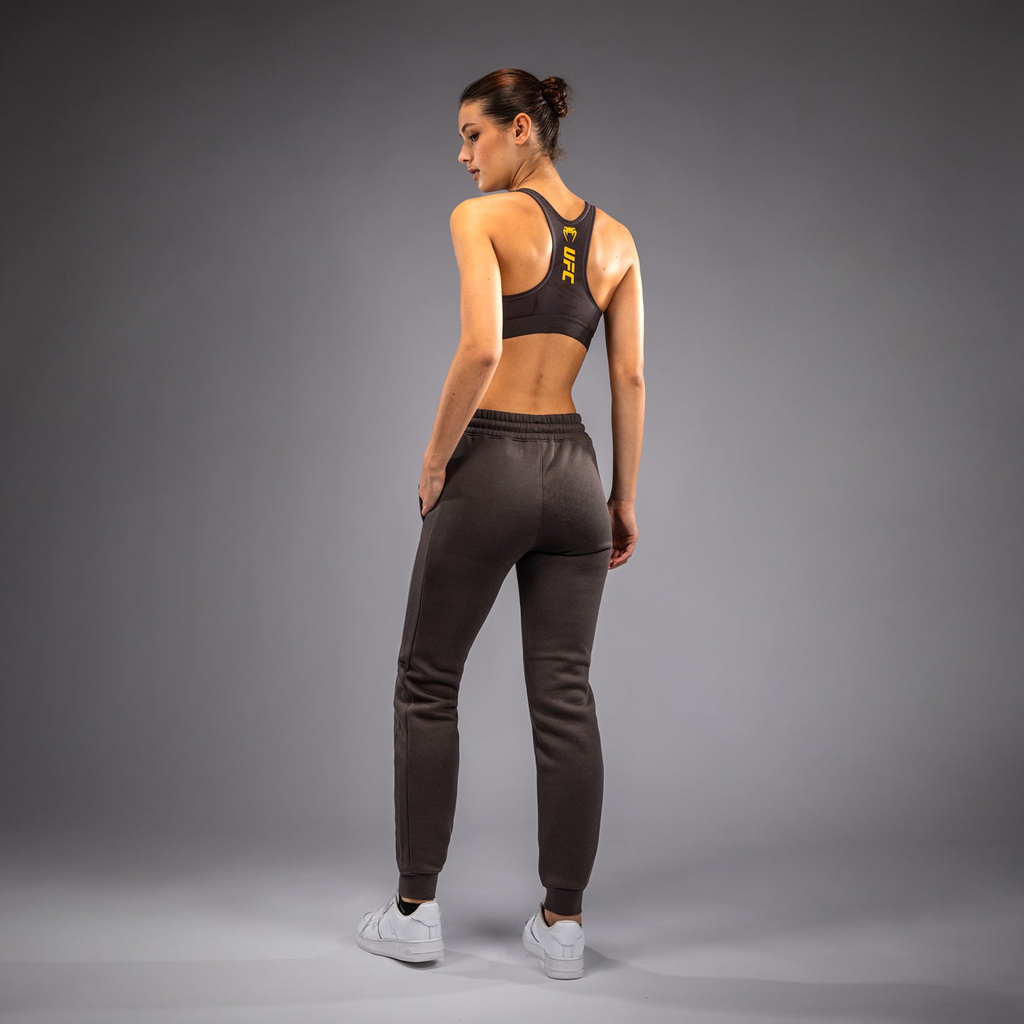 UFC Fusion by Venum Fight Week Pantalón de Algodón para Mujer - Solid Marrón tierra