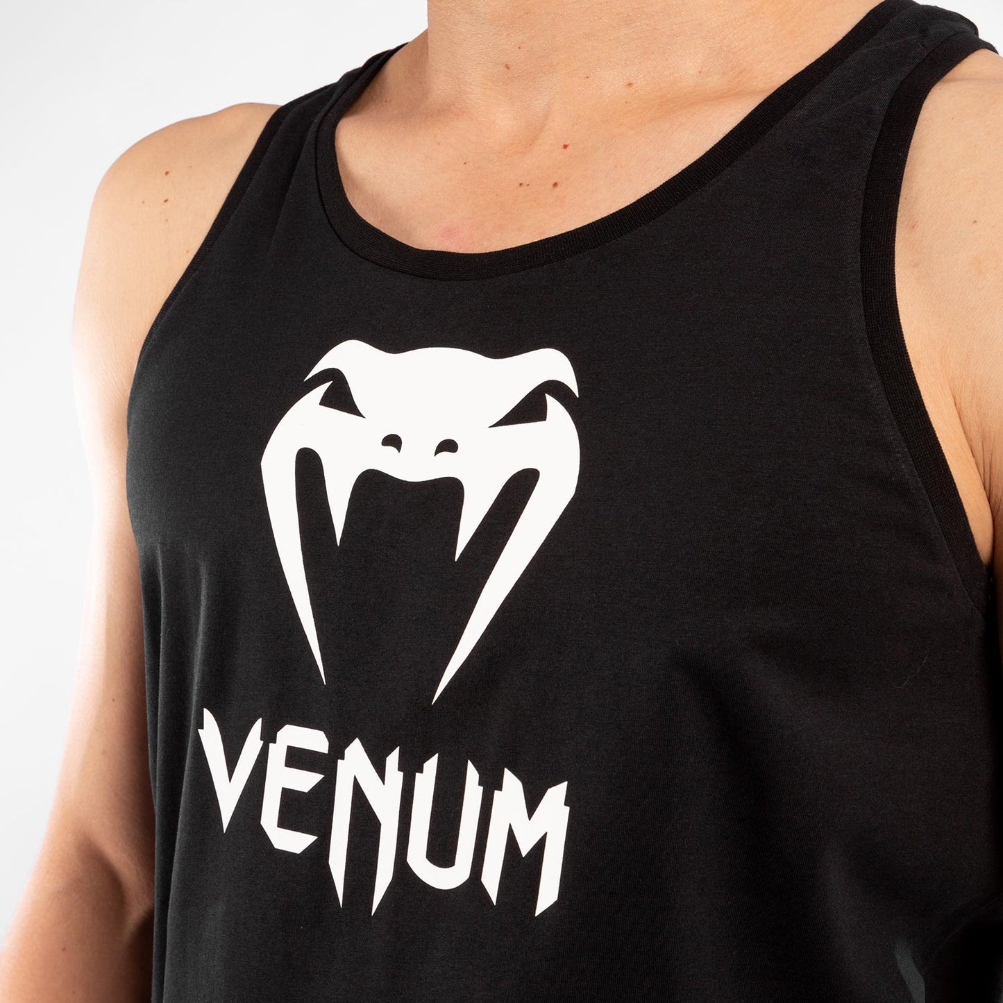 Camiseta sin mangas Venum Classic - Negro