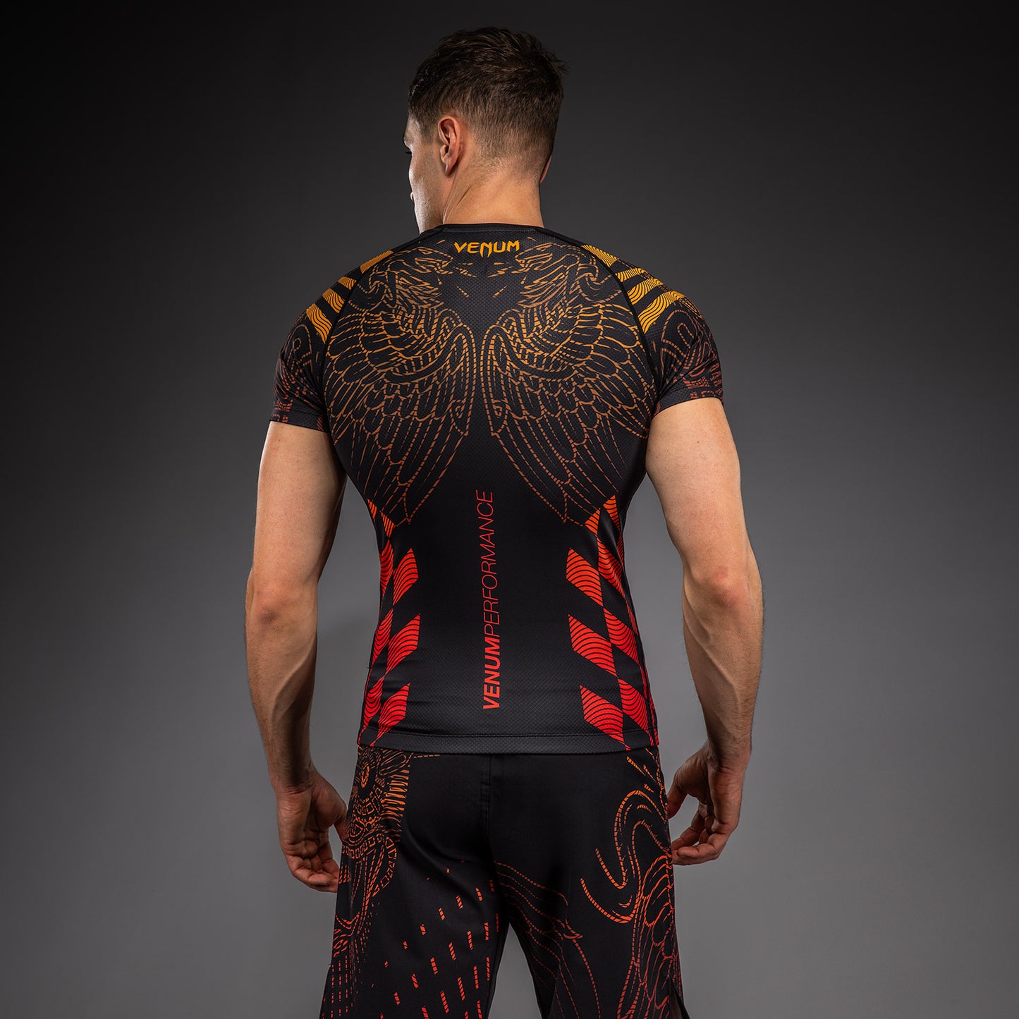 Venum Quetzal Fury Rashguard de Manga Corta - Negro/Rojo Fury/Mandarina