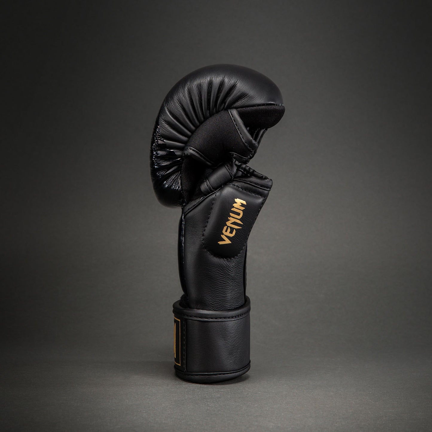 Venum Attack 2.0 Guantes de Sparring de Piel – Negro/Oro