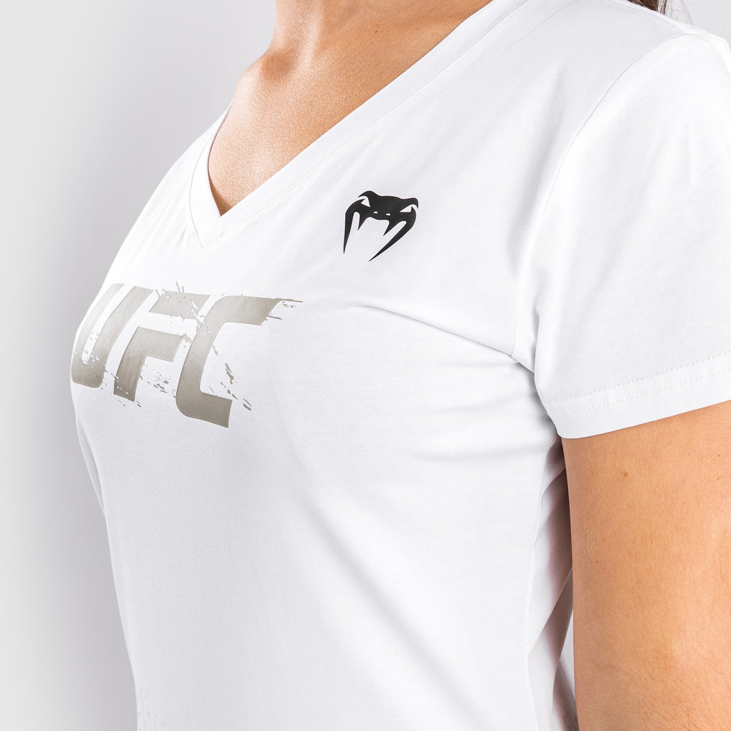 Camiseta UFC Venum Authentic Fight Week 2.0 - Para mujer - Blanco