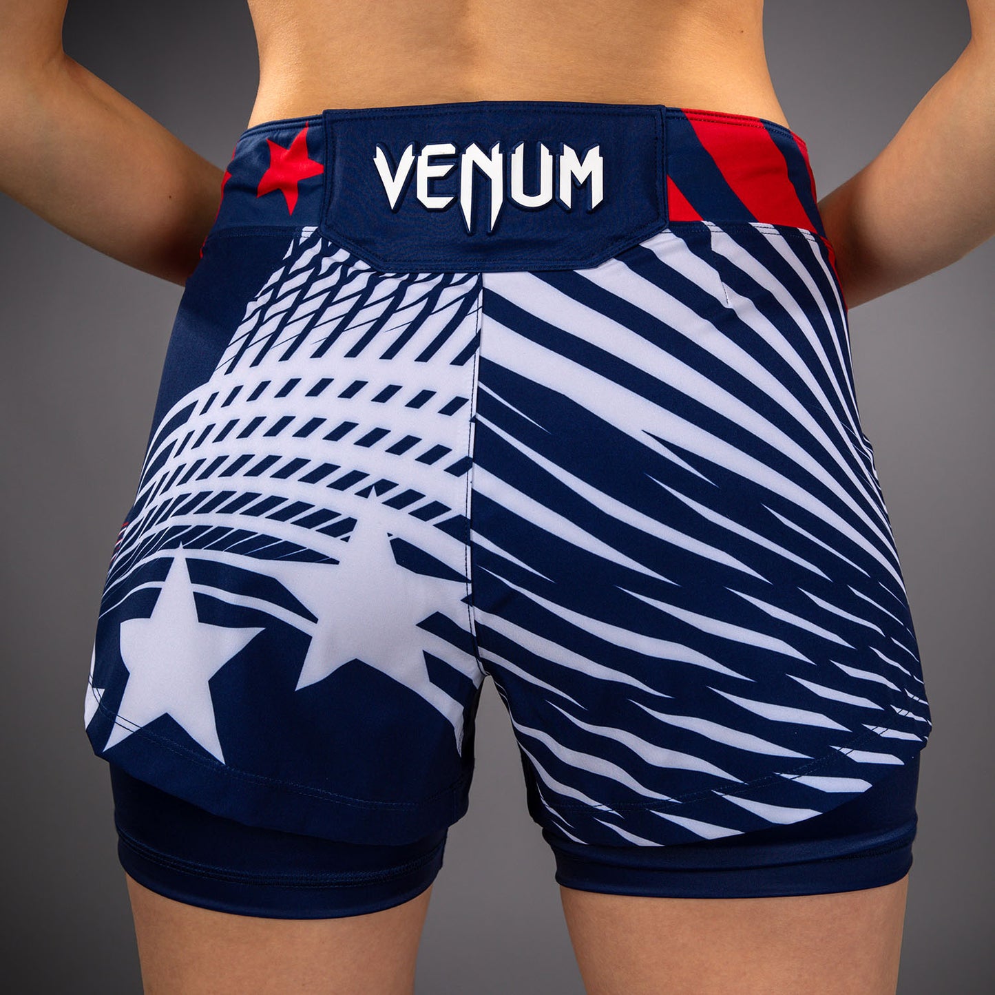 Official UFC Freedom 250 by Venum Authentic Fight Night Fight Shorts para mujer - Azul