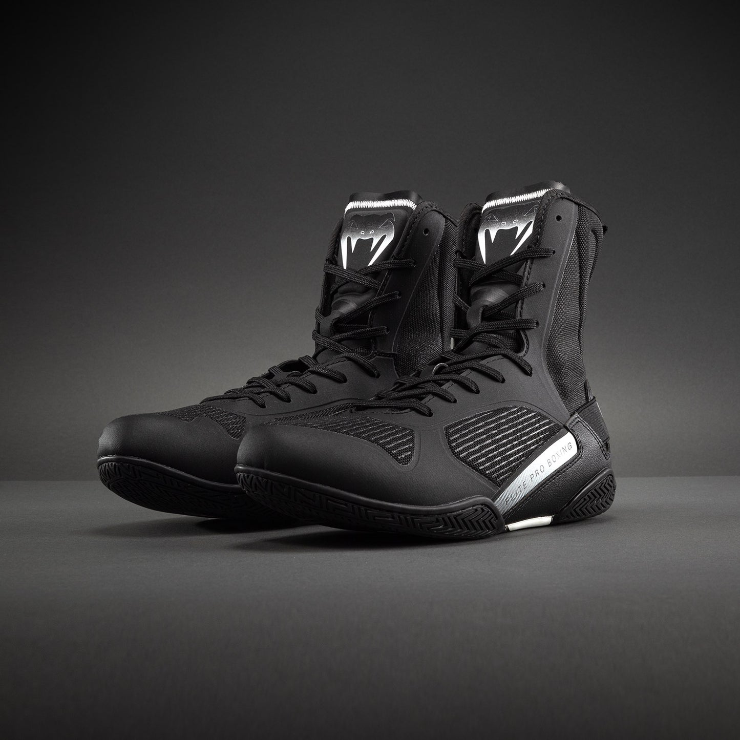 Venum Elite Neo Zapatillas de Boxeo – Negro/Blanco