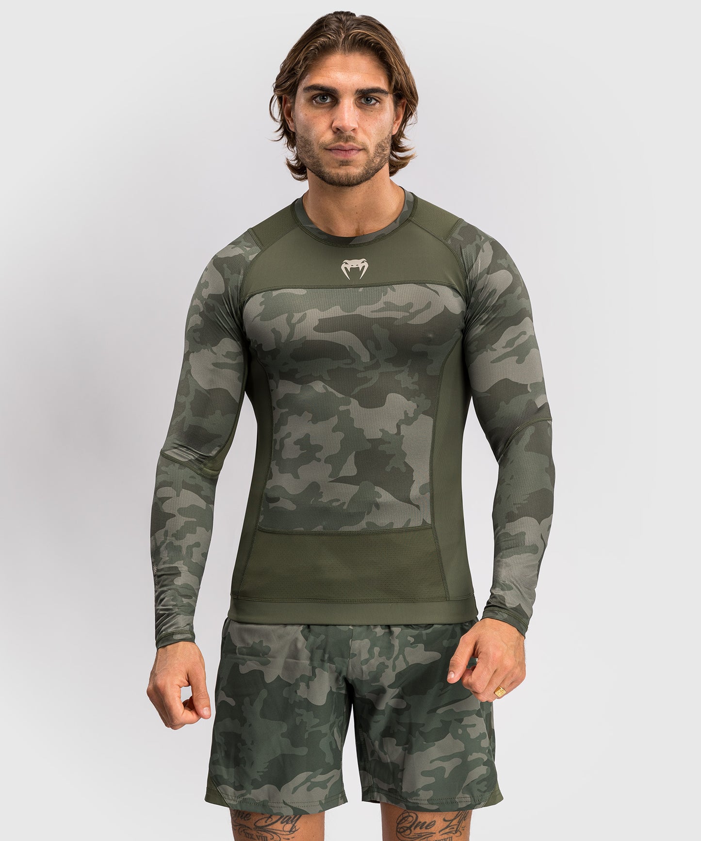 Venum G-Fit Air Rashguard de Manga Larga para Hombre - Camuflaje Militar