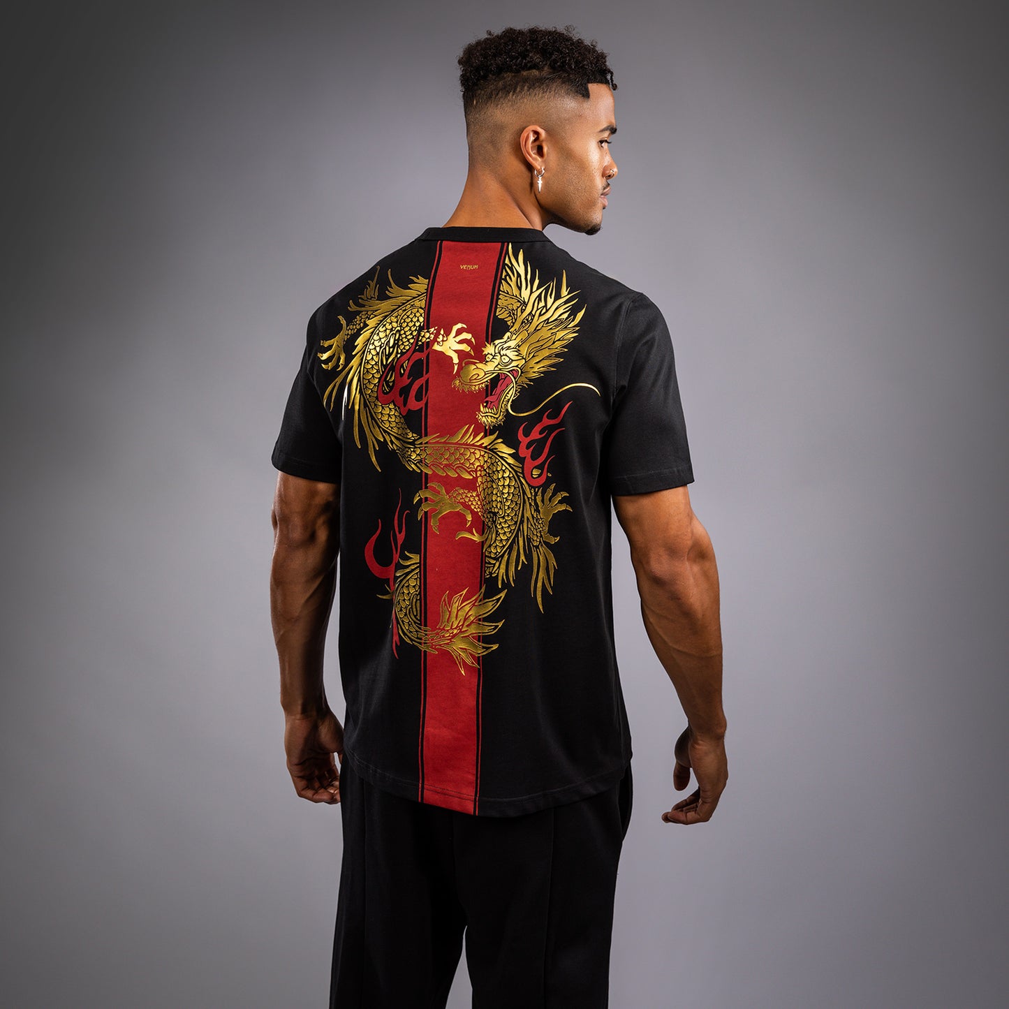Venum x TEKKEN 8 - Marshall Law Camiseta - Negro/Rojo/Dorado