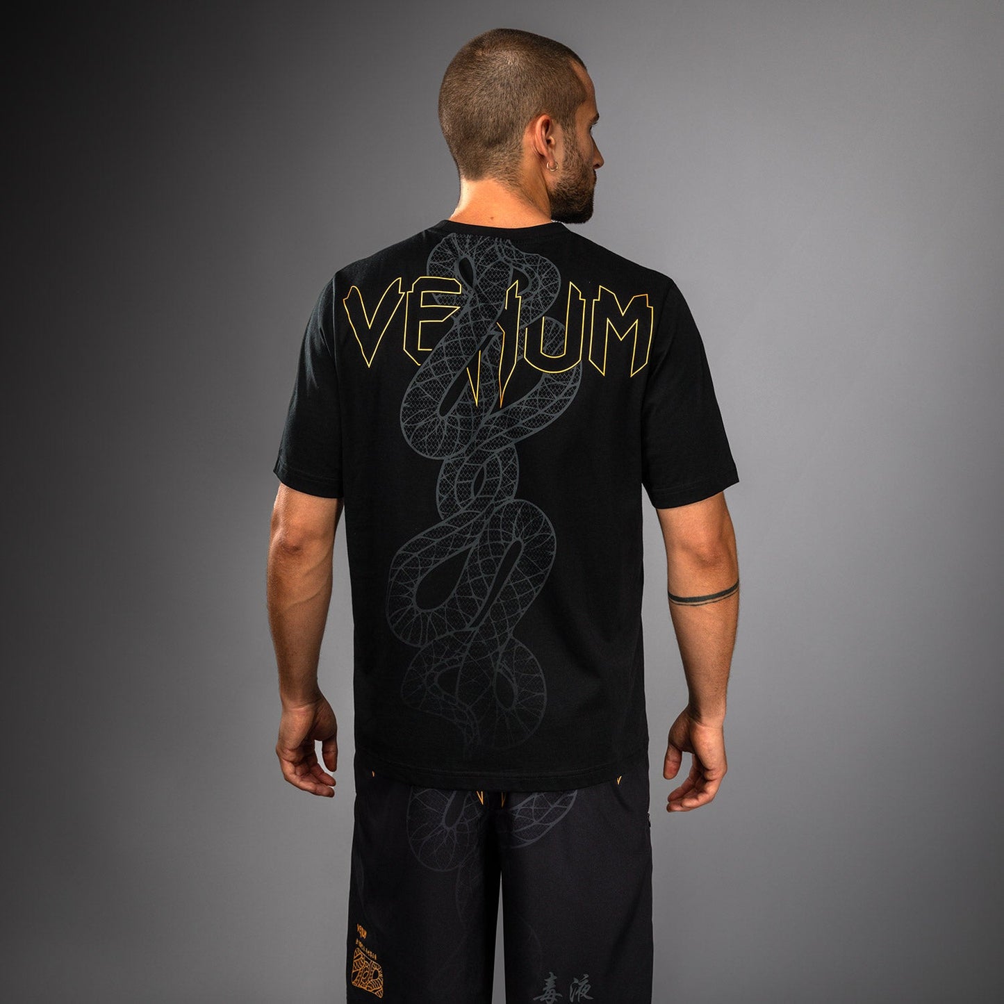 Venum Serpenti Camiseta – Negro/Plata/Dorado