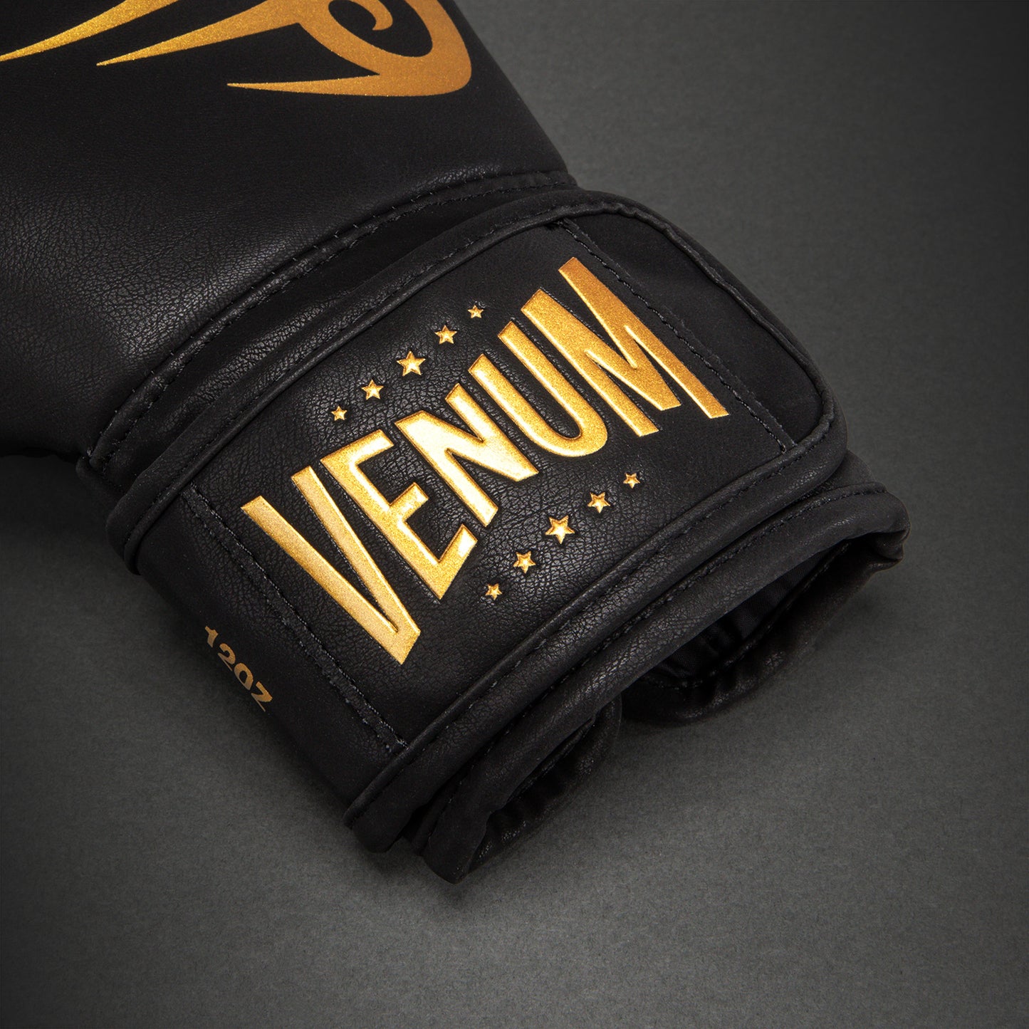 Venum Mike Tyson Guantes de Boxeo Réplica – Negro/Oro