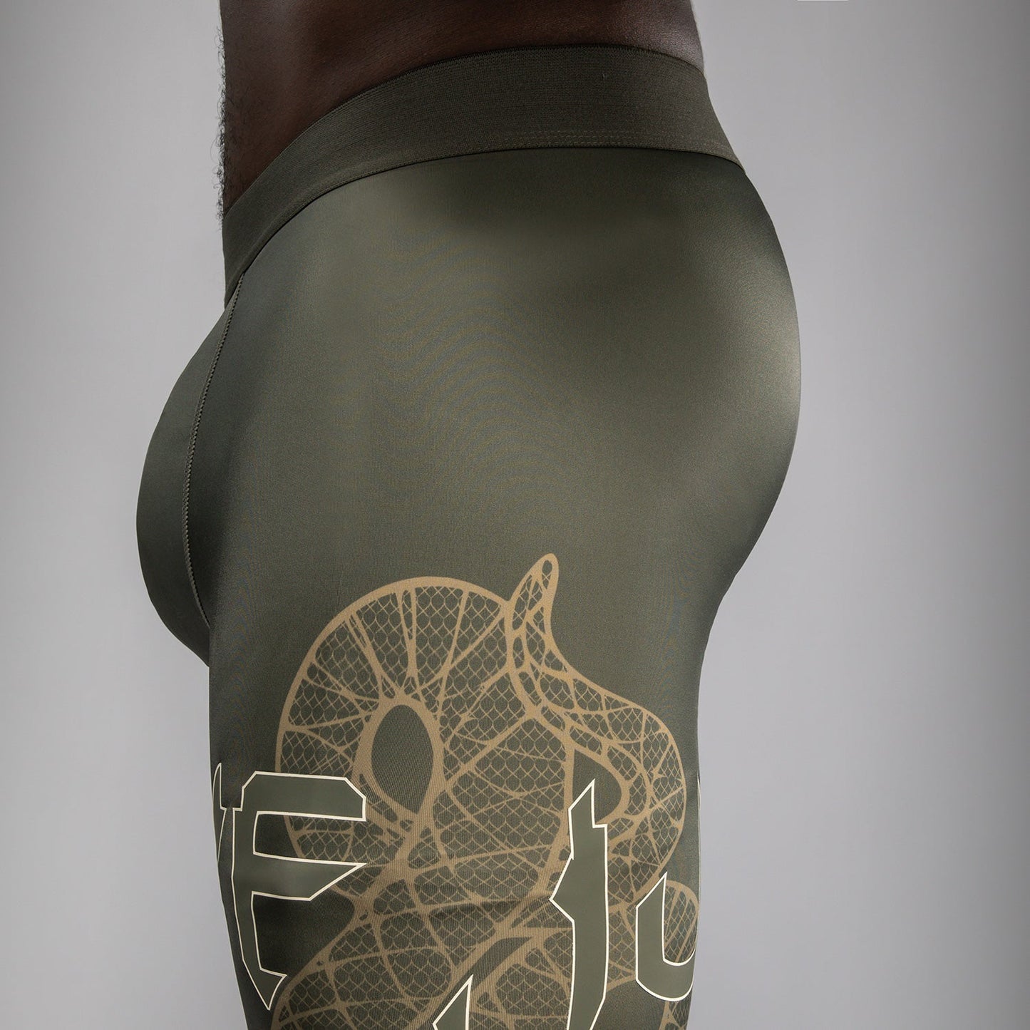 Venum Serpenti Pantalones Ajustados – Caqui/Bronce/Marfil