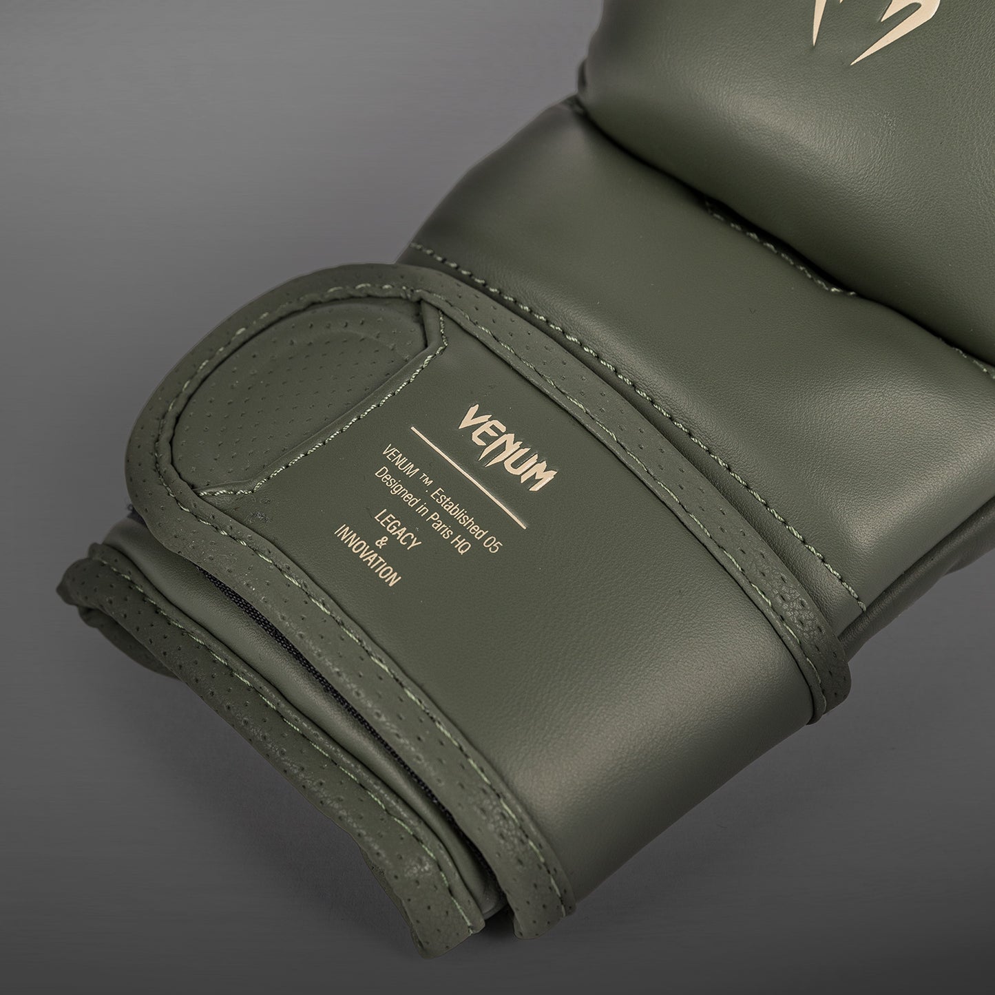 Venum Impact Evo Guantes de sparring MMA - Verde militar