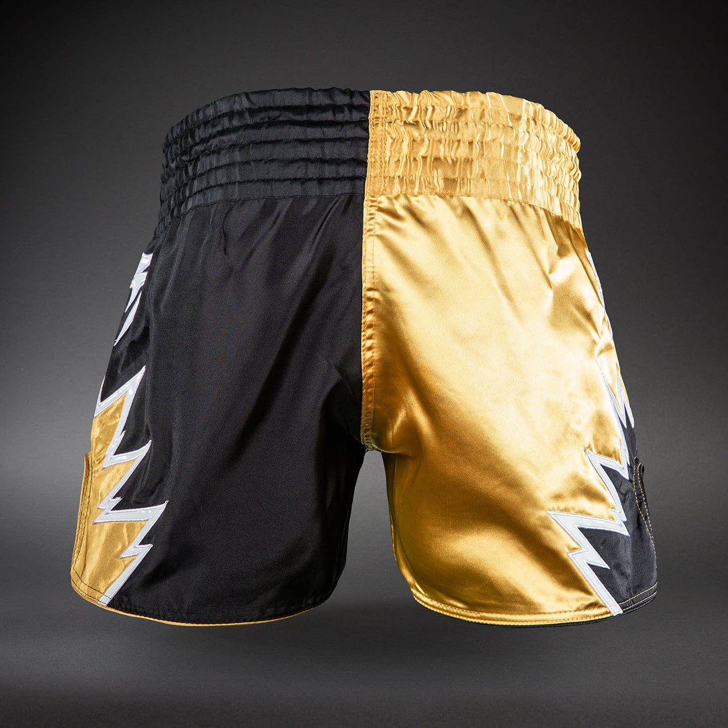 Venum Inferno 2.0 Pantalones Cortos de Muay Thai - Negro/Oro