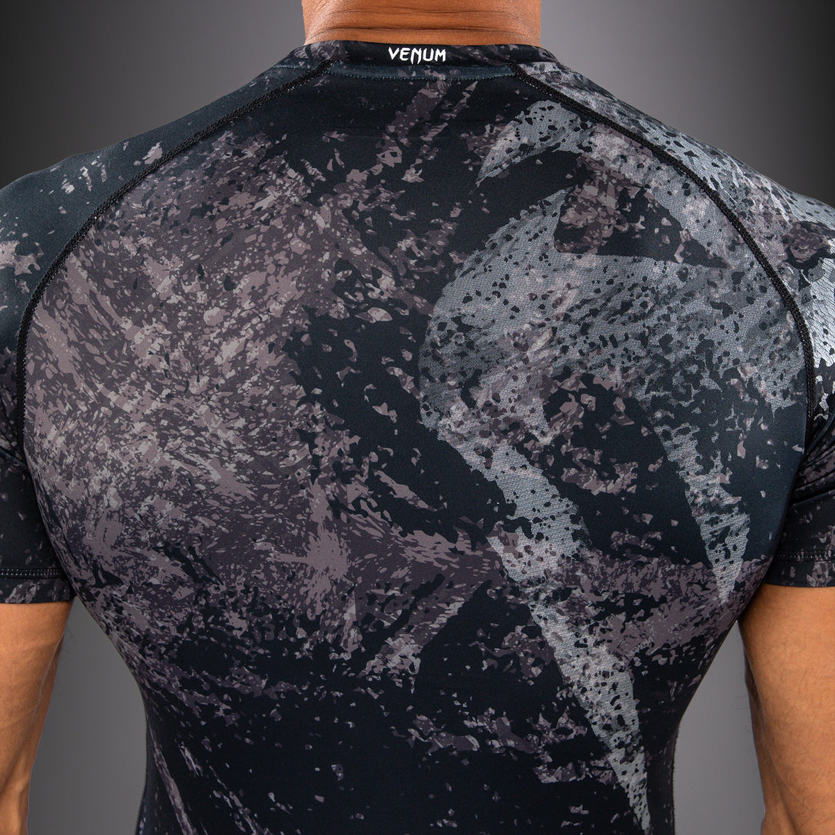 Venum Rage & Workout Rashguard de Manga Corta - Negro/Gris