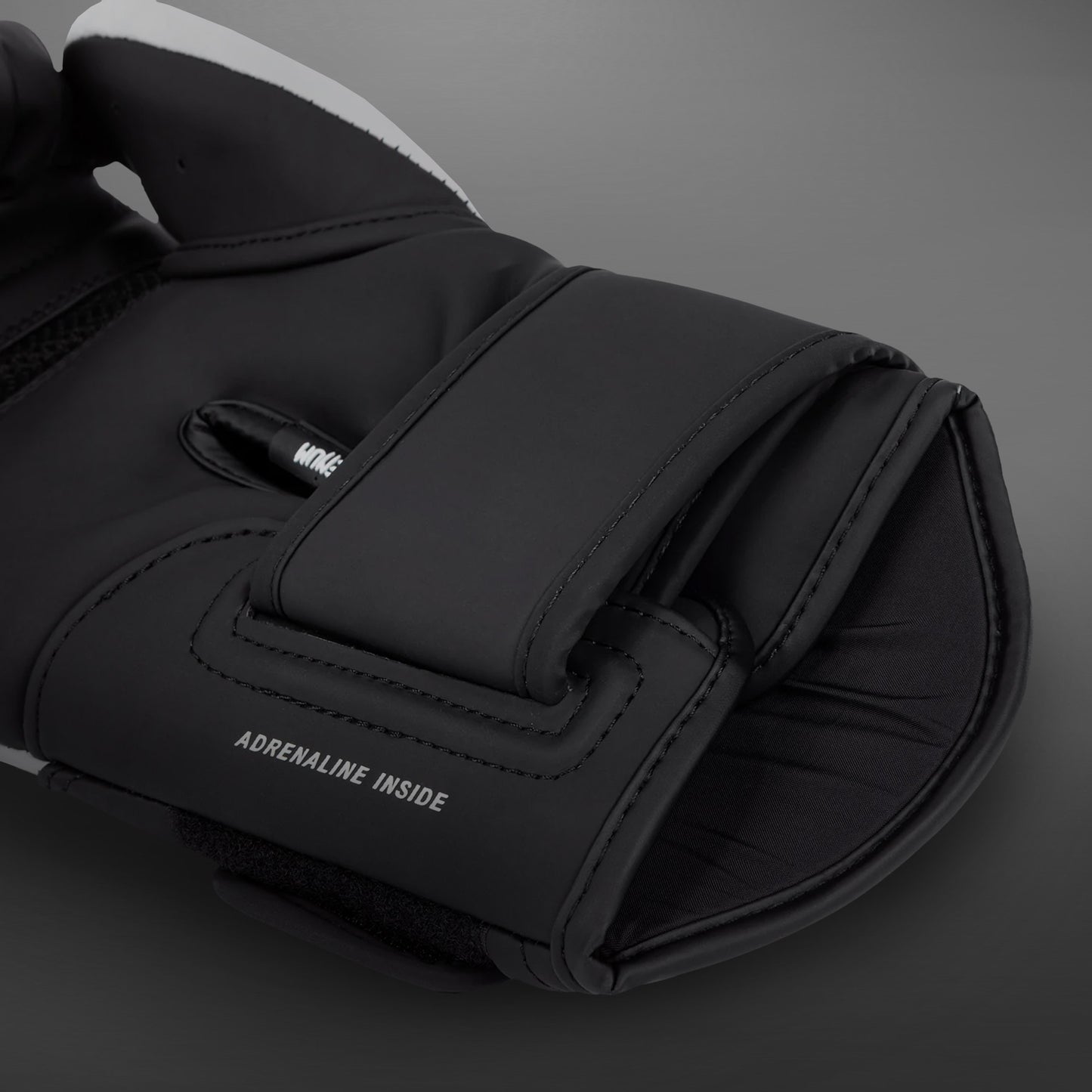 Venum Challenger 4.0 Guantes de Boxeo - Negro/Blanco