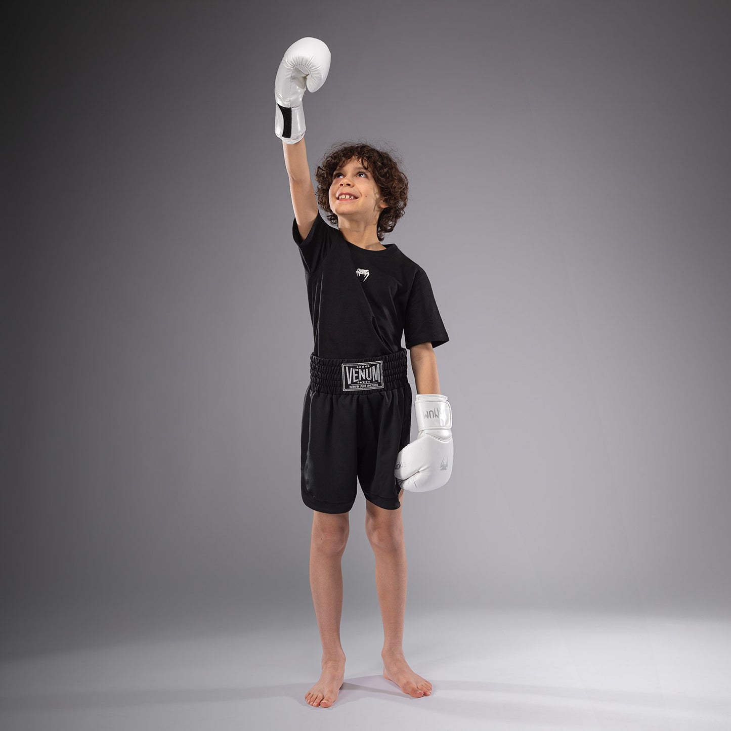 Venum Classic Short de boxeo para niños - Negro