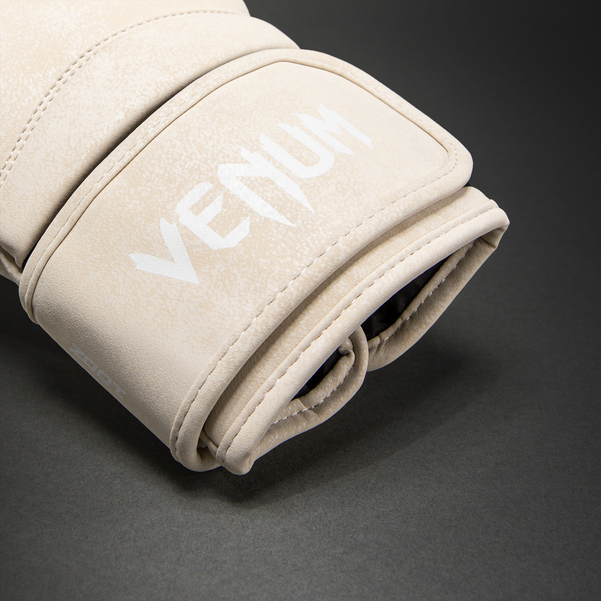 Venum Stone 2.0 Guantes de Boxeo - Arena