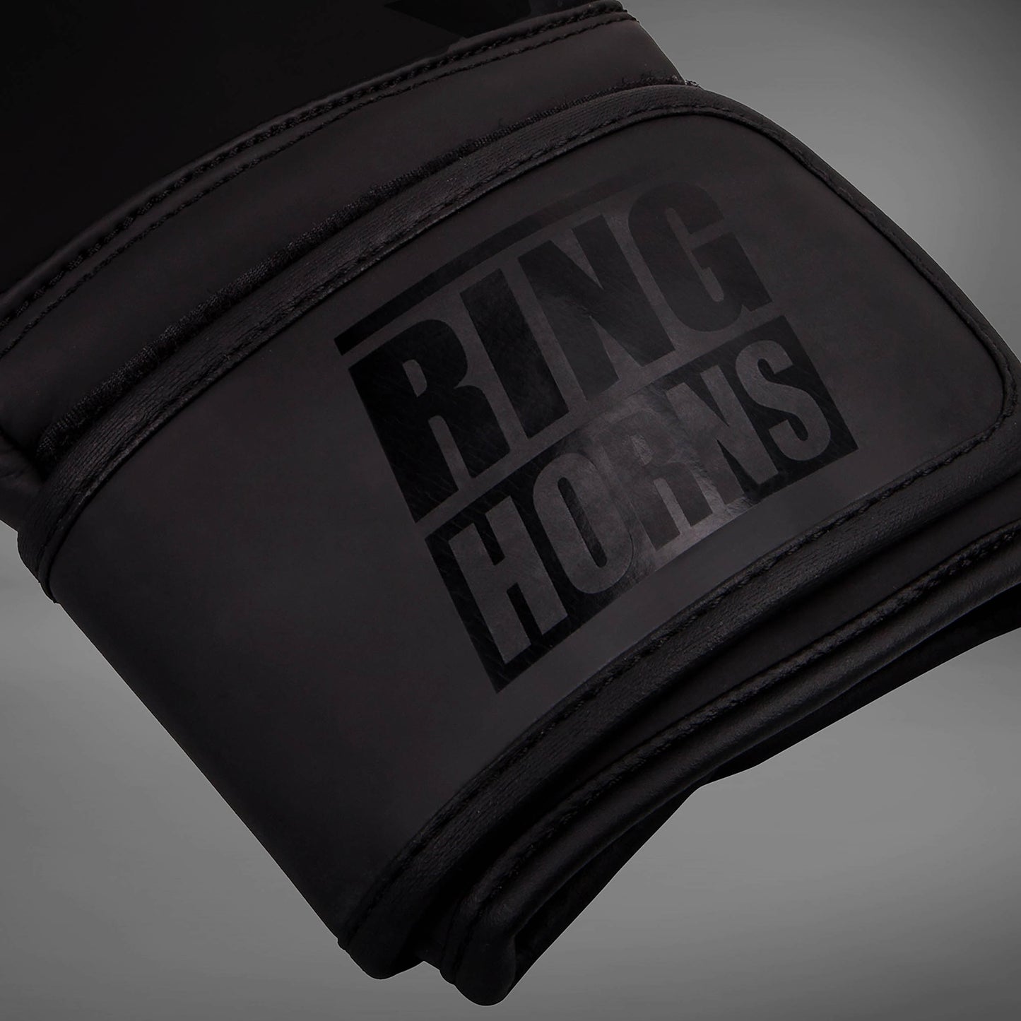 Ringhorns Charger by Venum Guantes de Boxeo – Negro/Negro