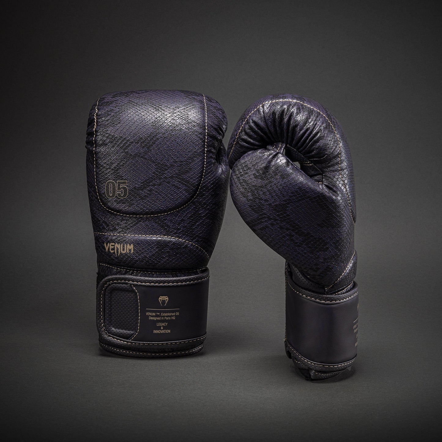 Venum Impact Evo Scales Guantes de Boxeo – Púrpura Oscuro