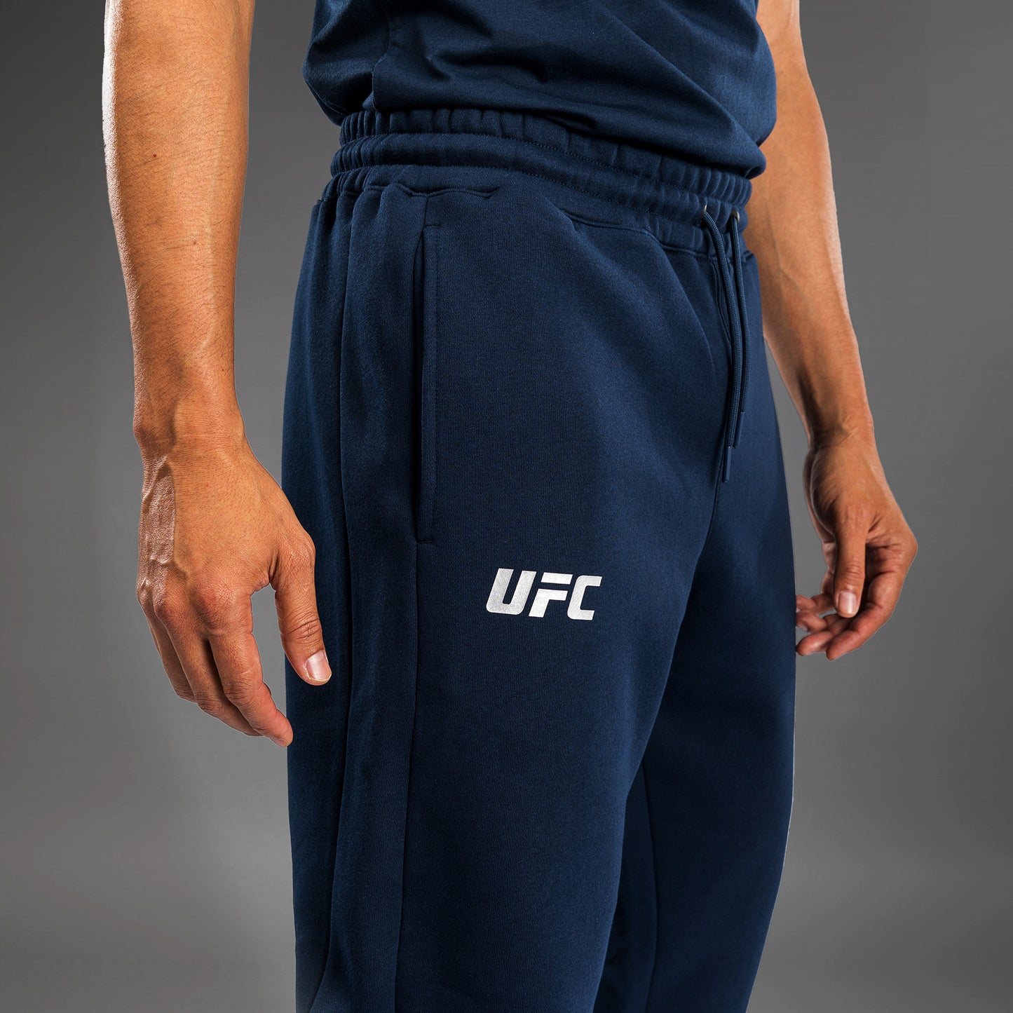 UFC Fusion by Venum Fight Week Pantalón de Algodón para Hombre - Solid Azul oceánico
