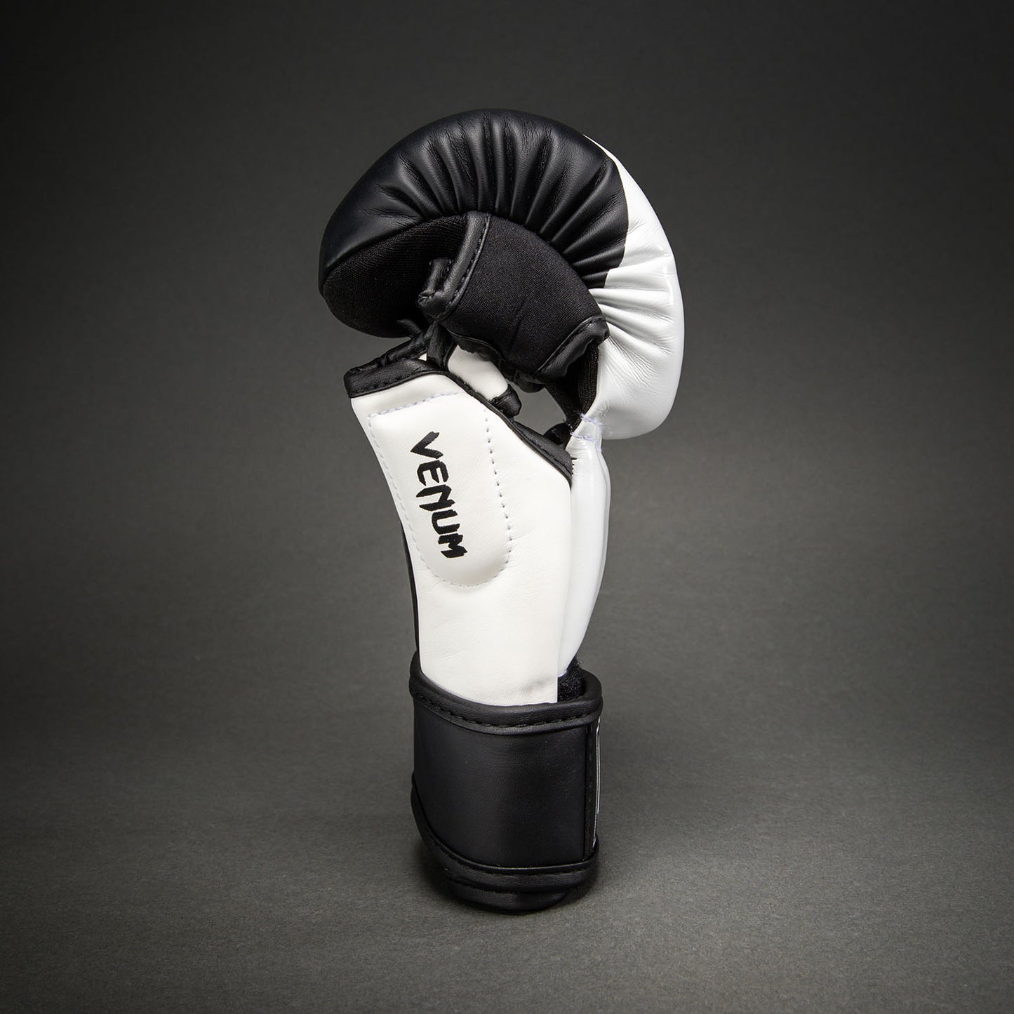 Venum Attack 2.0 Guantes de Sparring – Negro/Blanco