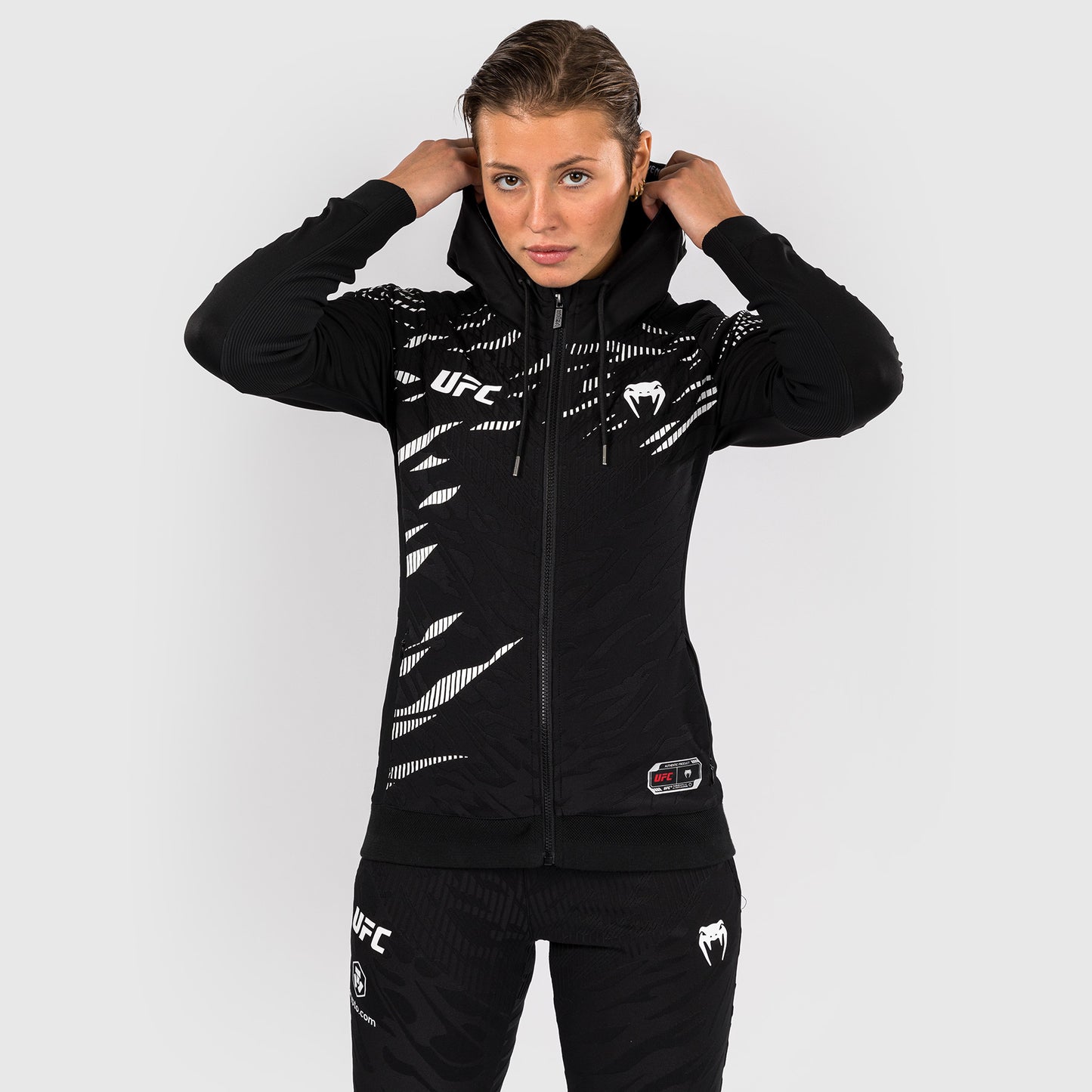 UFC Fusion by Venum Personalizados Authentic Fight Night Sudadera con Capucha para Mujer - Negro