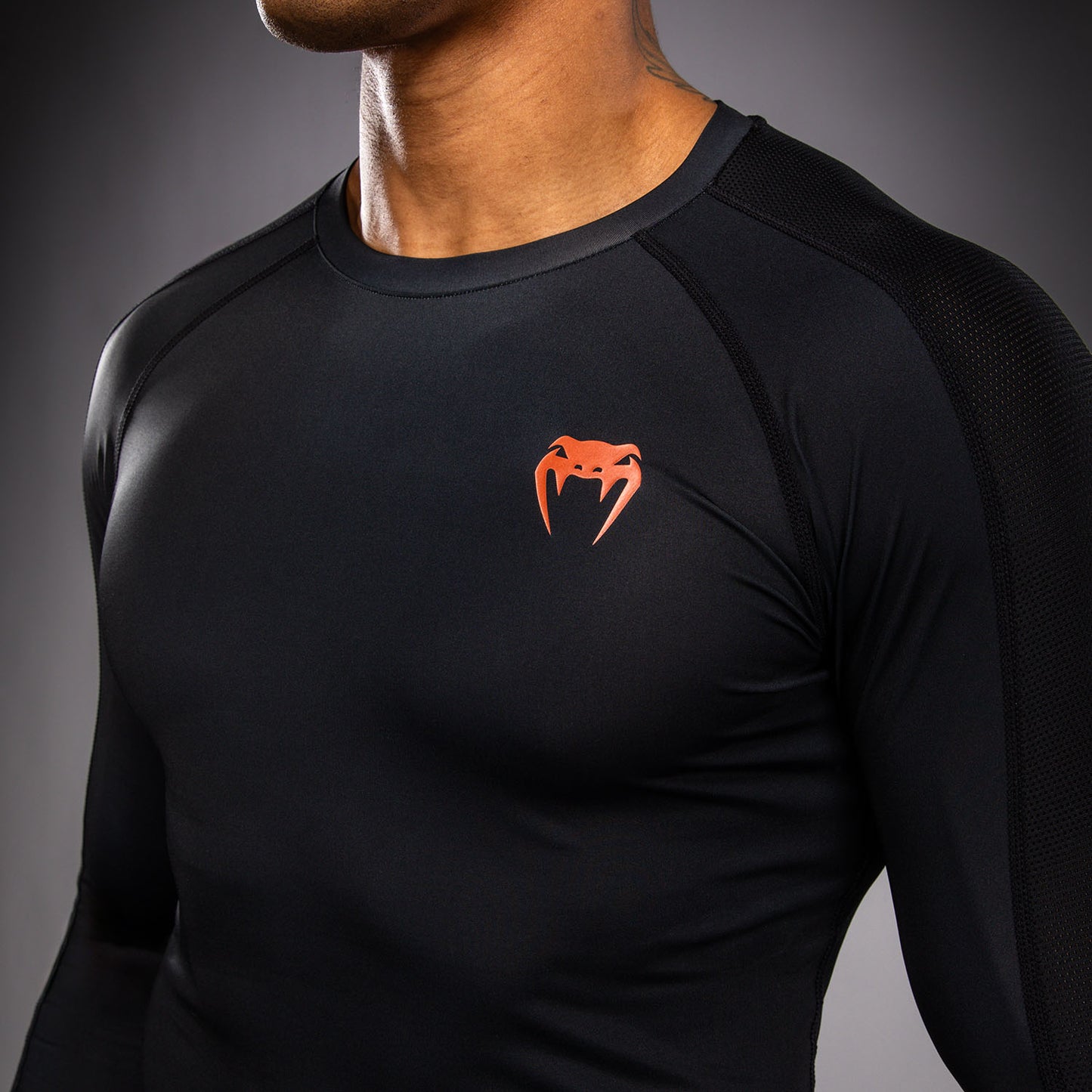 Venum Thunder Dragon Rashguard Manga Larga – Negro/Gris/Cobre