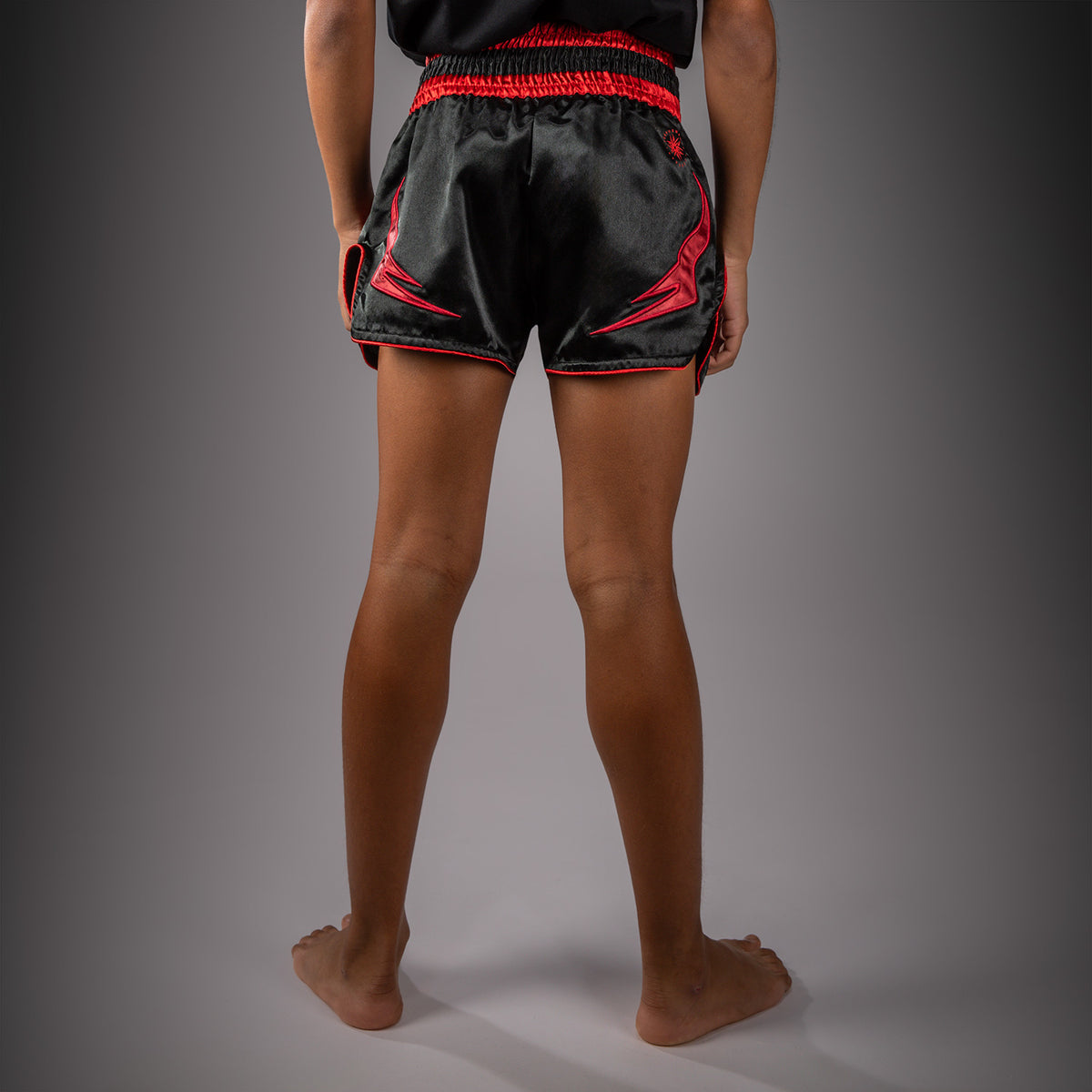 Venum Attack Short de Muay Thai para Niño - Negro/Rojo