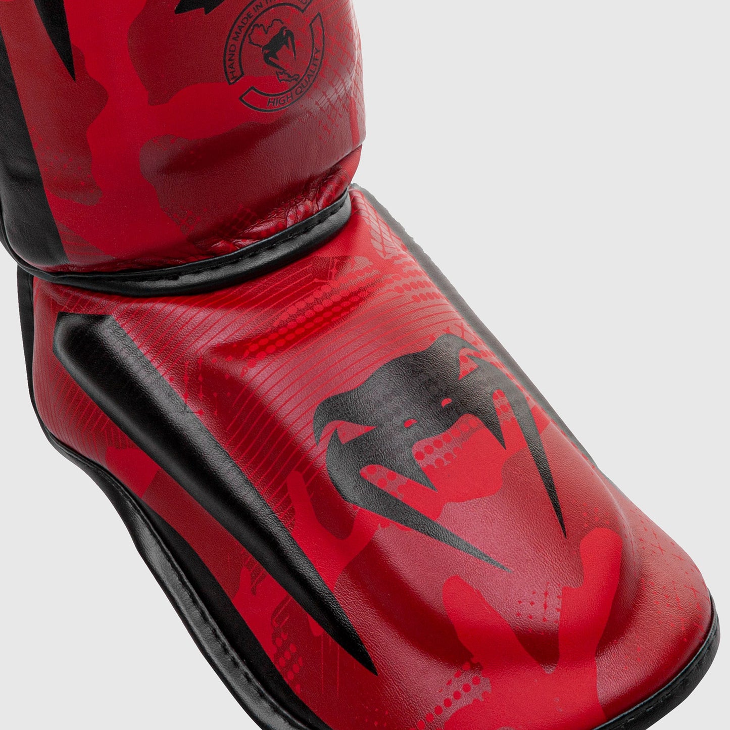 Espinillera Venum Elite - Camuflaje Rojo
