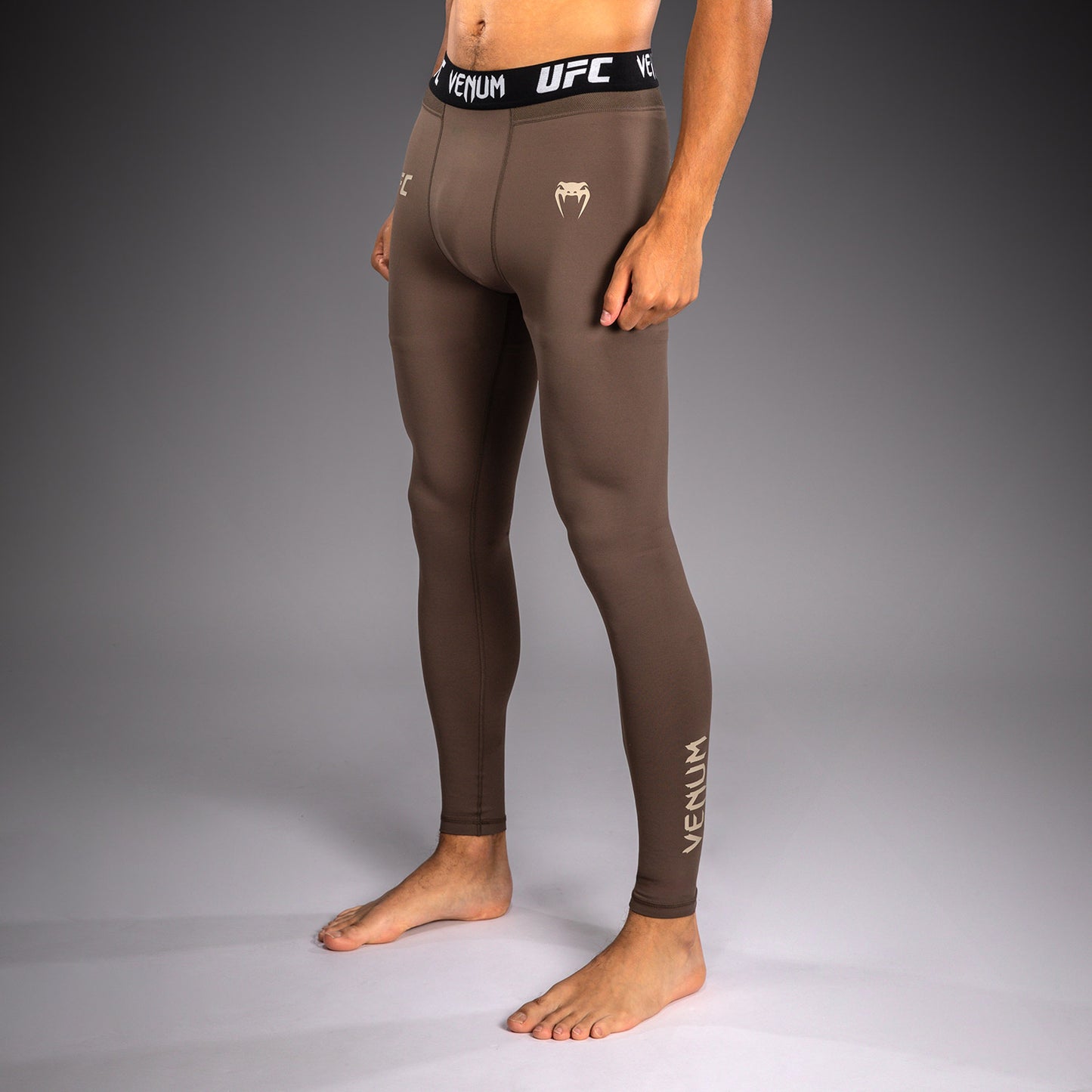 Venum UFC Unity by Venum Authentic Fight Week Pantalón de Compresión Técnico para Hombre - Marrón