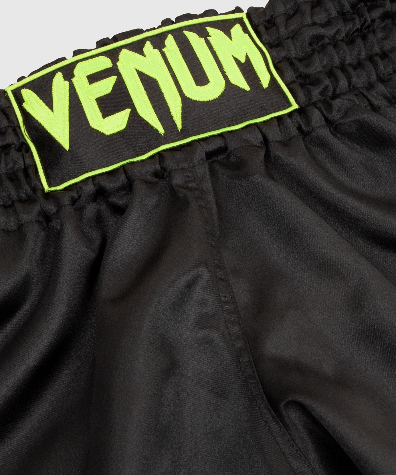 Short de Muay Thai Venum Classic - Negro/amarillo fluorescente