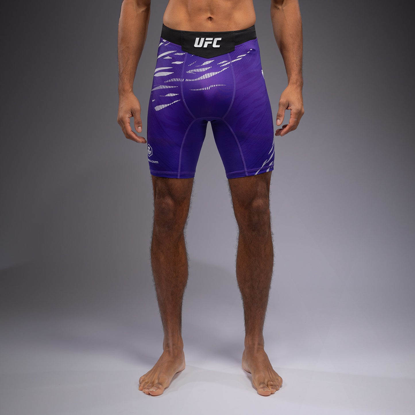 UFC Fusion by Venum Authentic Fight Night Vale Tudo Shorts para Hombre - Morado
