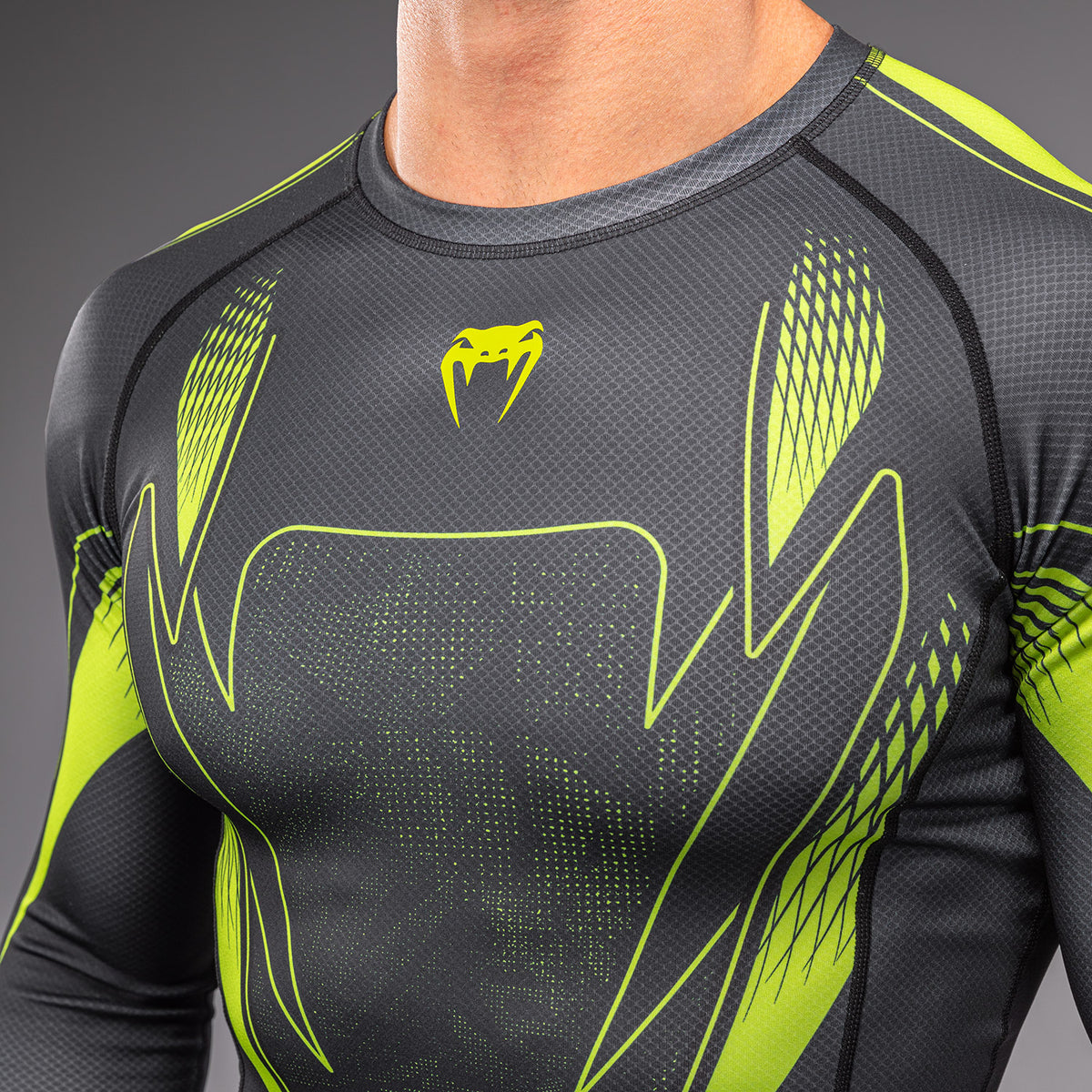 Venum Amazonia Reborn Camiseta de compresión de manga larga - Negro/Verde