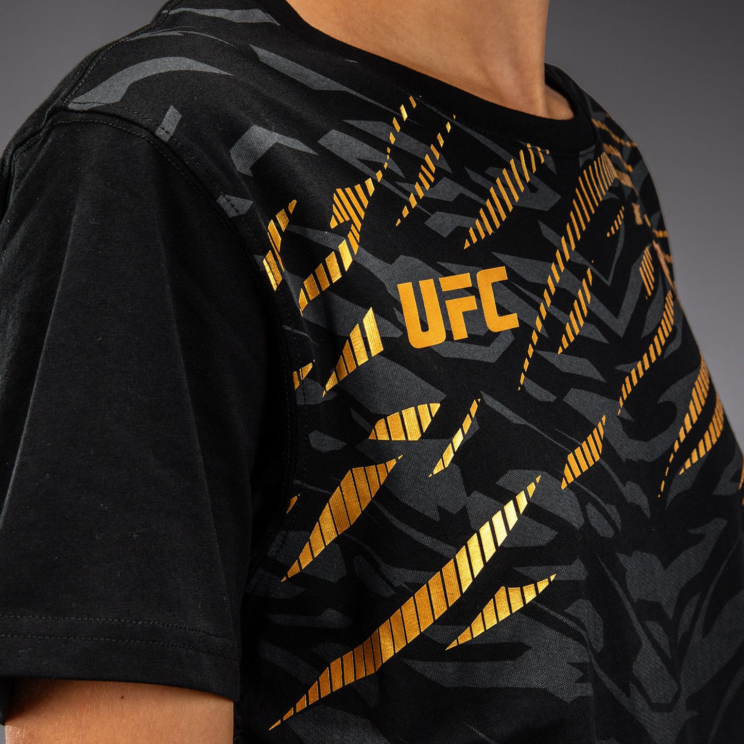 UFC Fusion by Venum Replica Camiseta de Manga Corta para Mujer - Champion