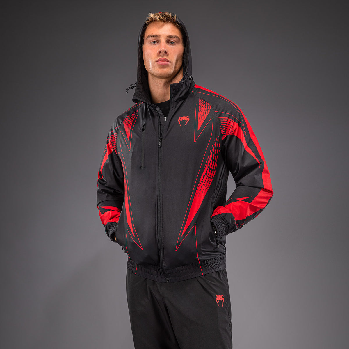 Venum Amazonia Reborn Chaqueta de chándal - Negro/Rojo