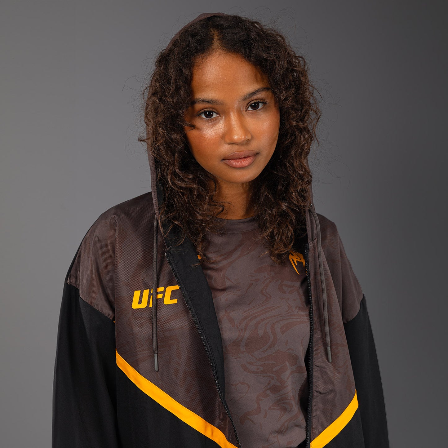 UFC Fusion by Venum Fight Week Sudadera con Cremallera para Mujer - Marrón tierra