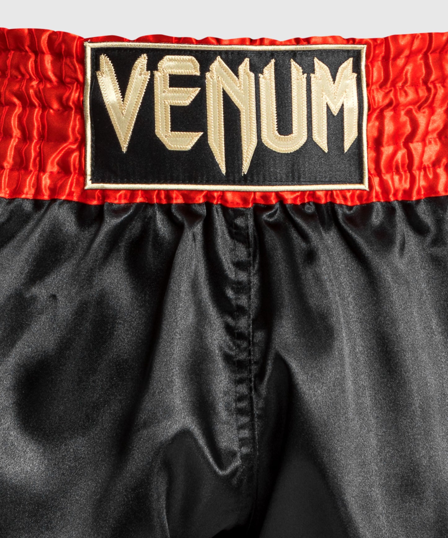 Venum Classic Muay Thai Short Rojo/Negro/Oro