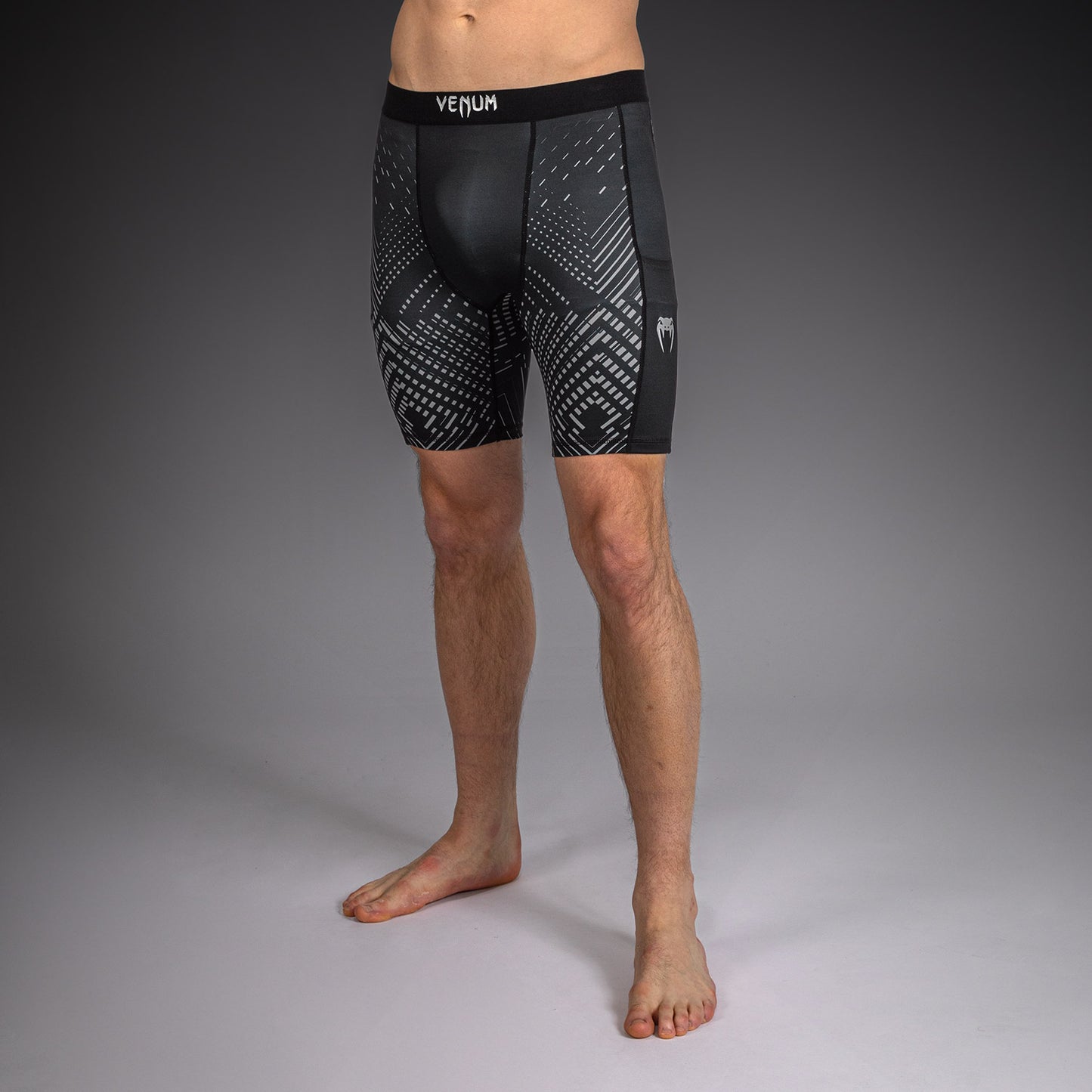 Venum Midnight Fury Short de Compresión – Negro/Gris/Plata