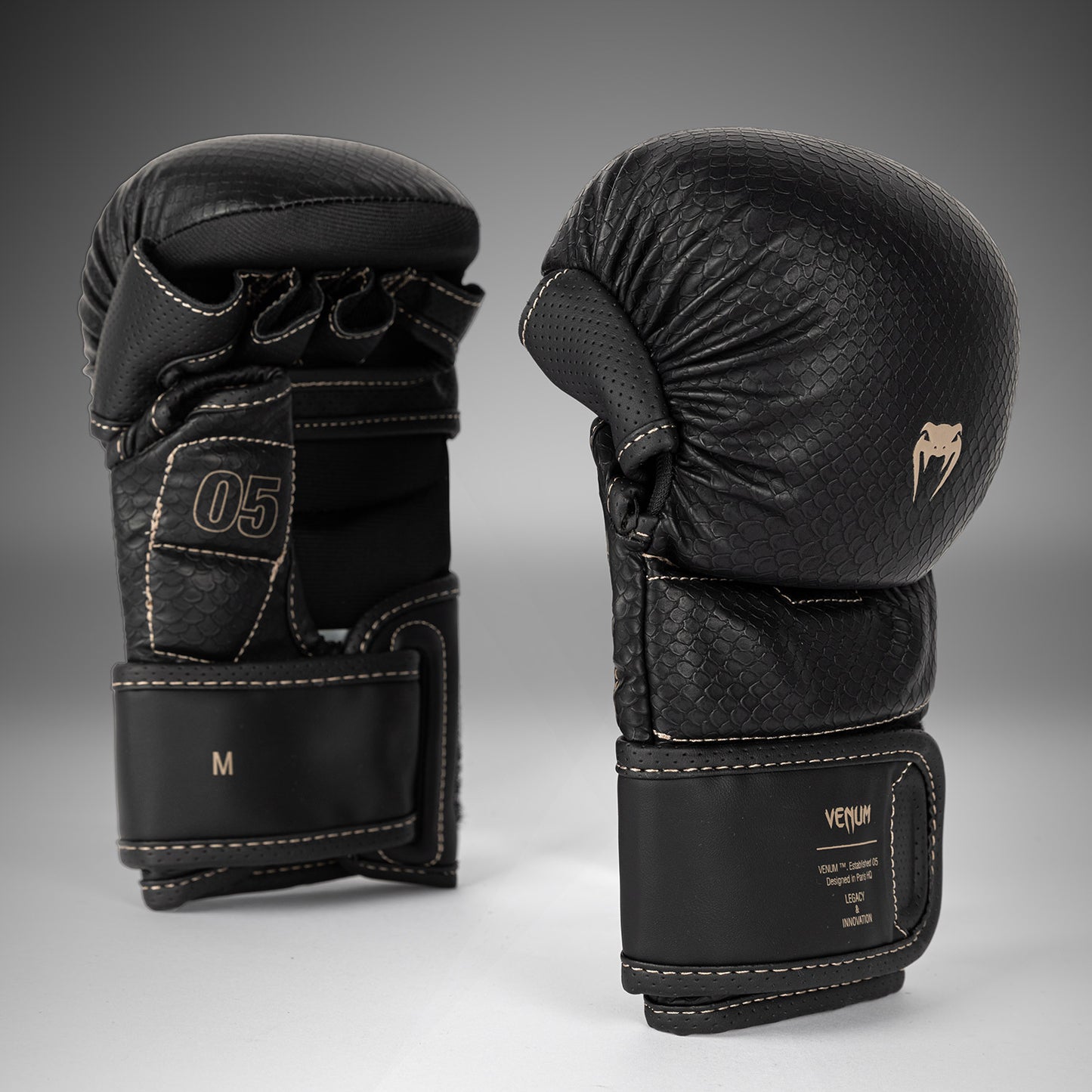 Venum Impact Evo Scales Guantes de MMA para Sparring – Negro
