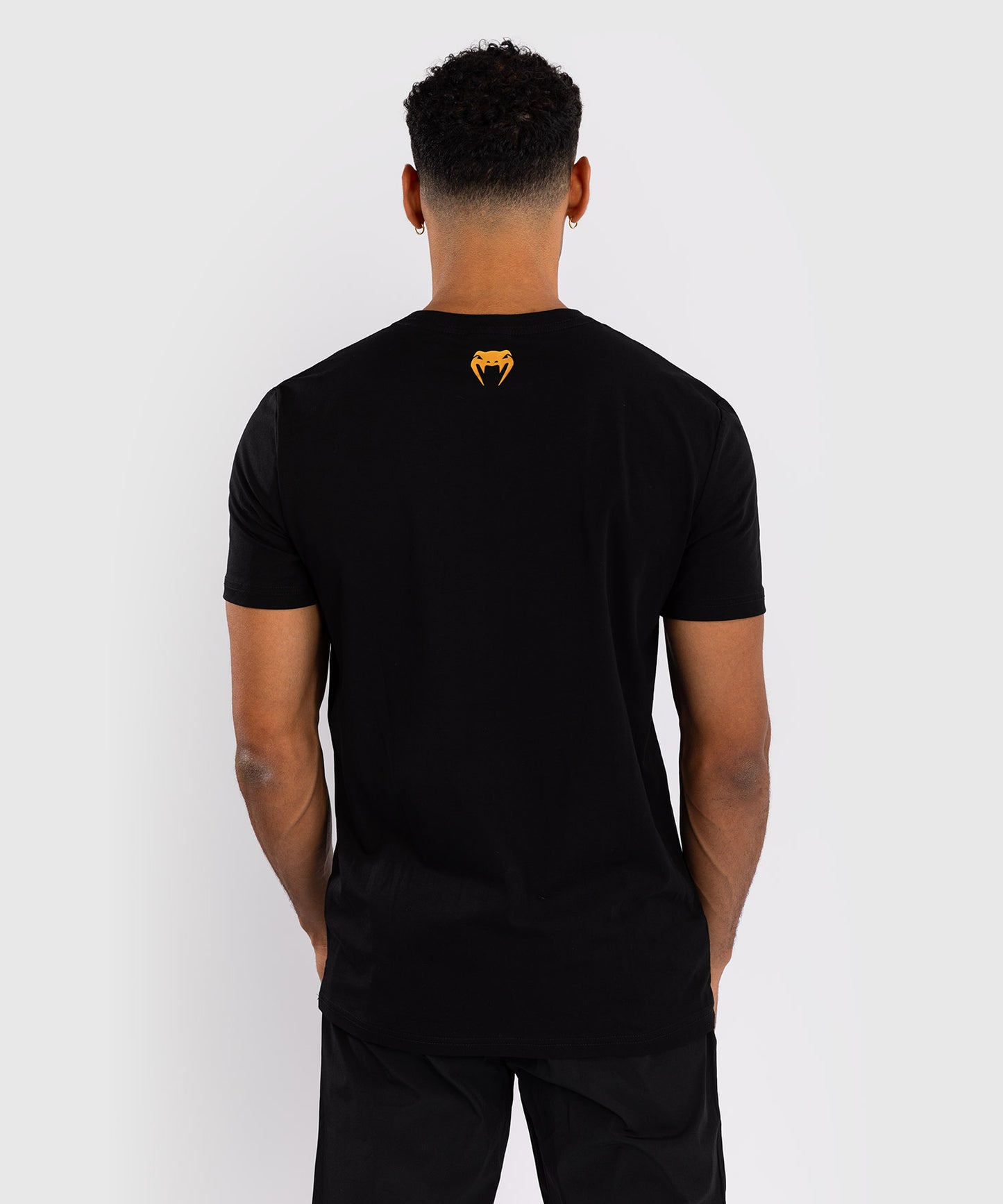 Venum x Topuria Unmatched Edition Camiseta - Negro/Dorado