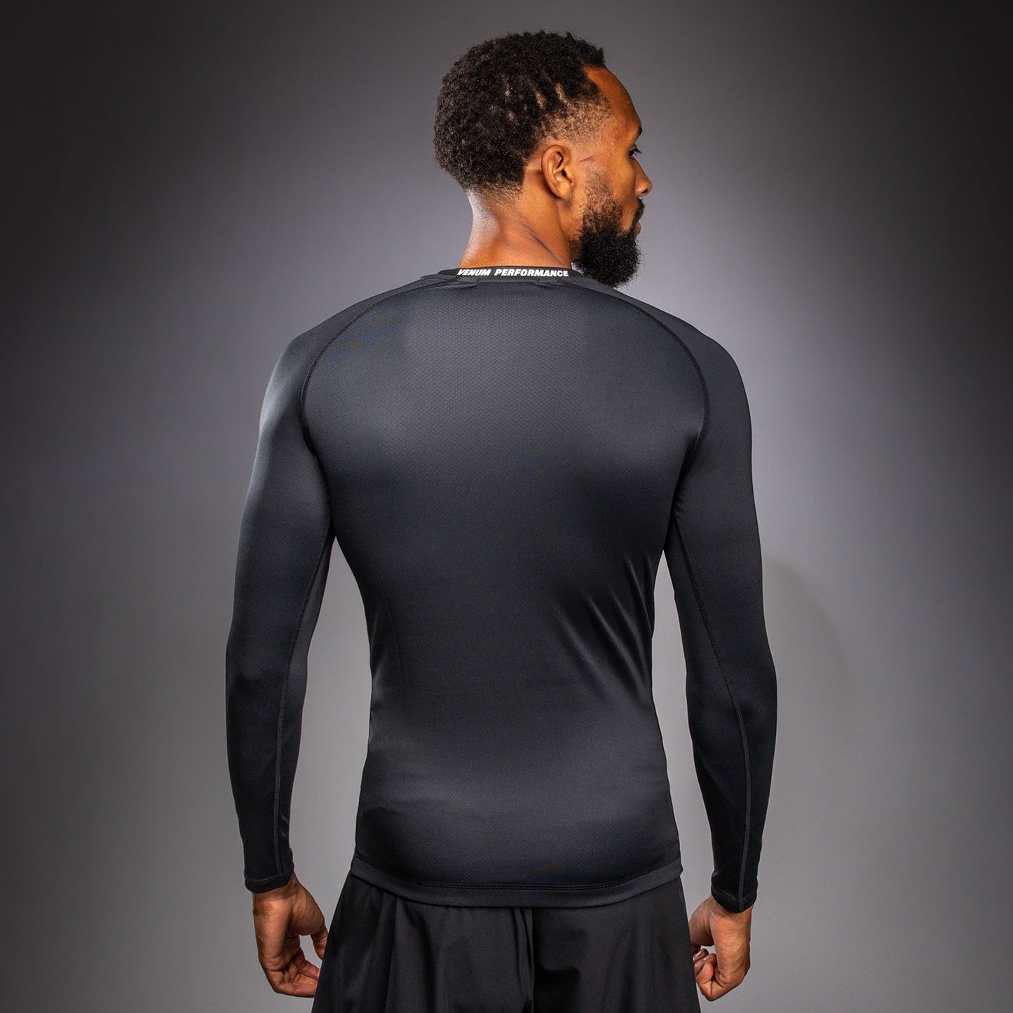 Venum Edge Rashguard Manga Larga – Negro/Arena