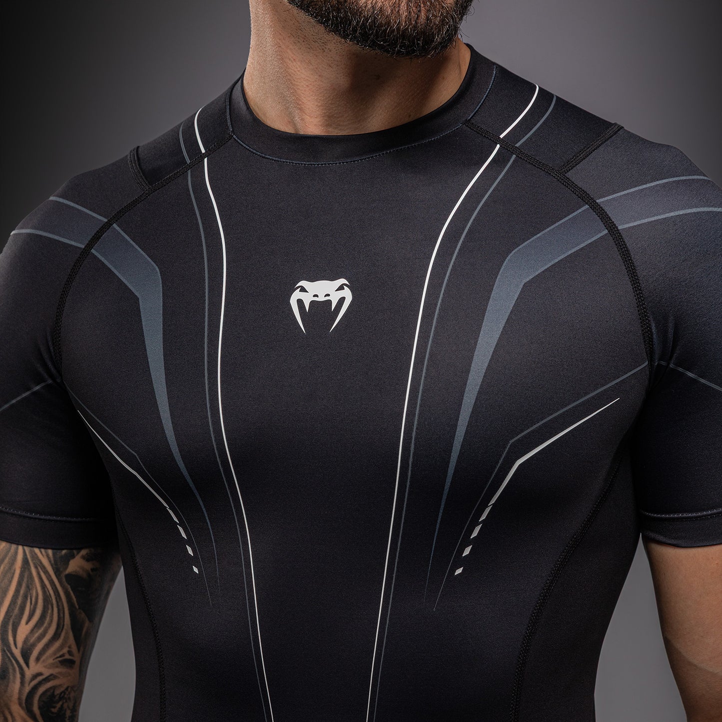 Venum Streamline Rashguard Manga Corta – Negro/Blanco