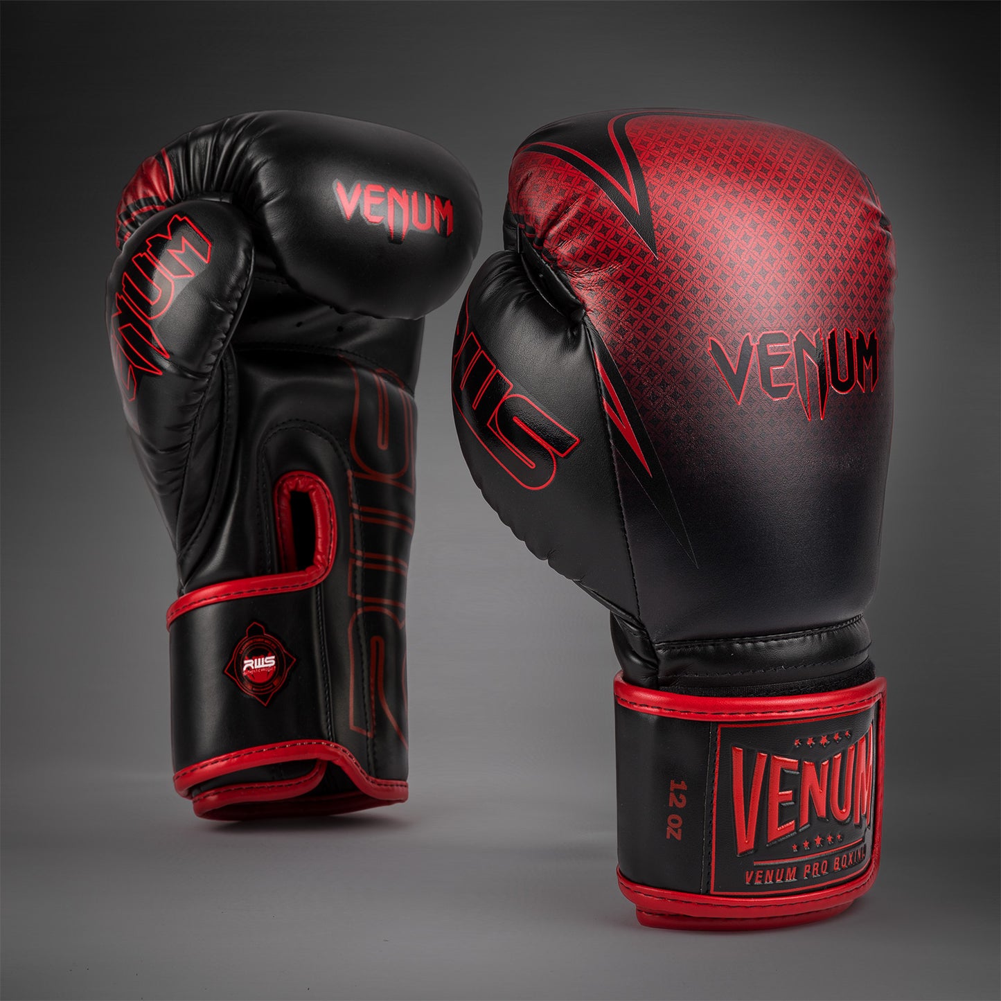 Venum x RWS 2.0 Guantes de Boxeo – Negro/Rojo