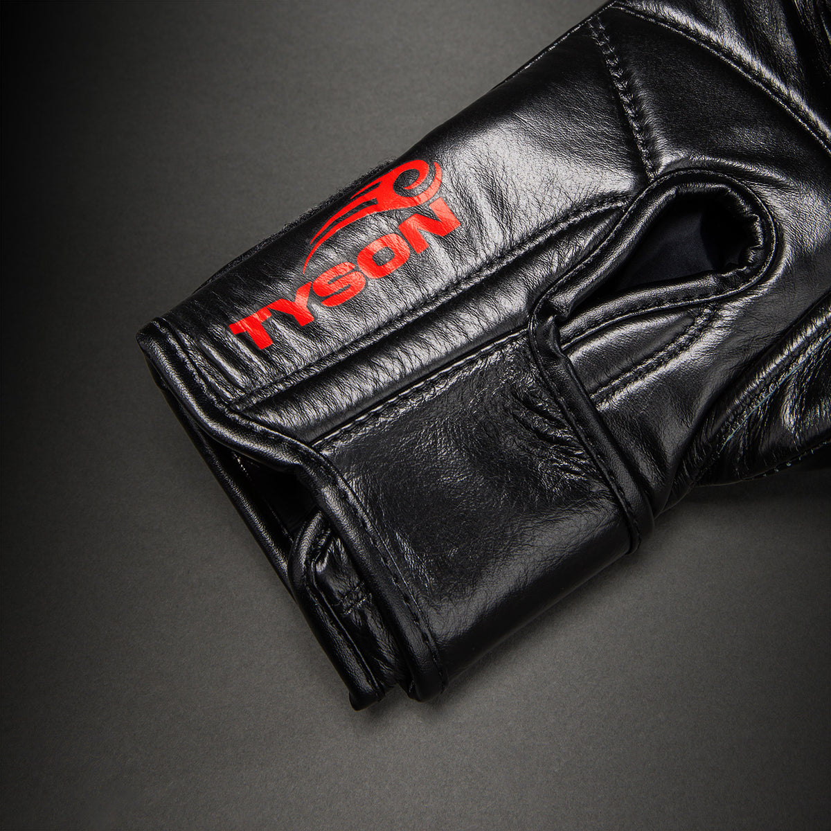 Venum Giant 2.0 Guantes de Boxeo Pro Mike Tyson – Negro/Rojo - Bolsa con cordón incluida