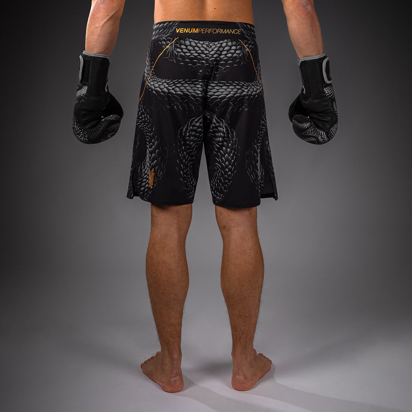 Venum Matupa Short de Combate - Negro/Gris/Oro