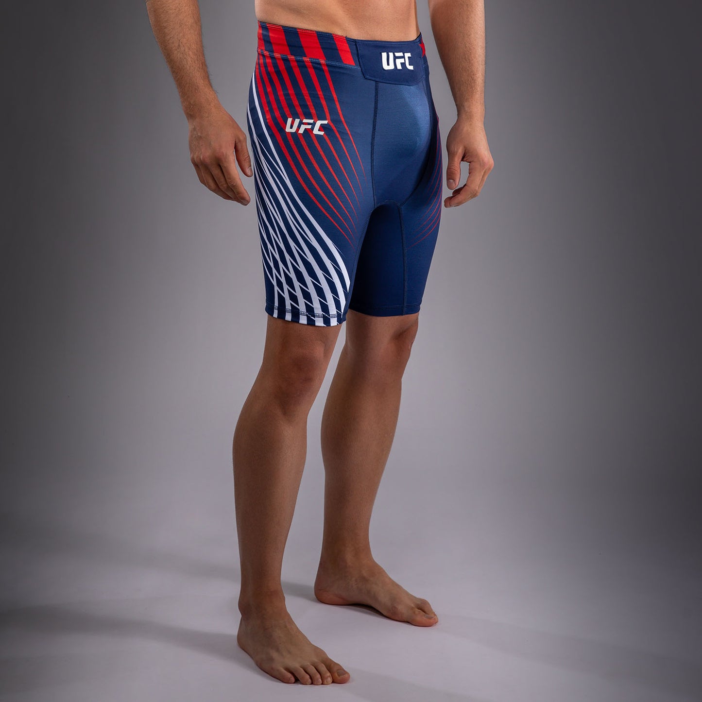 Official UFC Freedom 250 by Venum Authentic Fight Night Vale Tudo Shorts para hombre - Azul