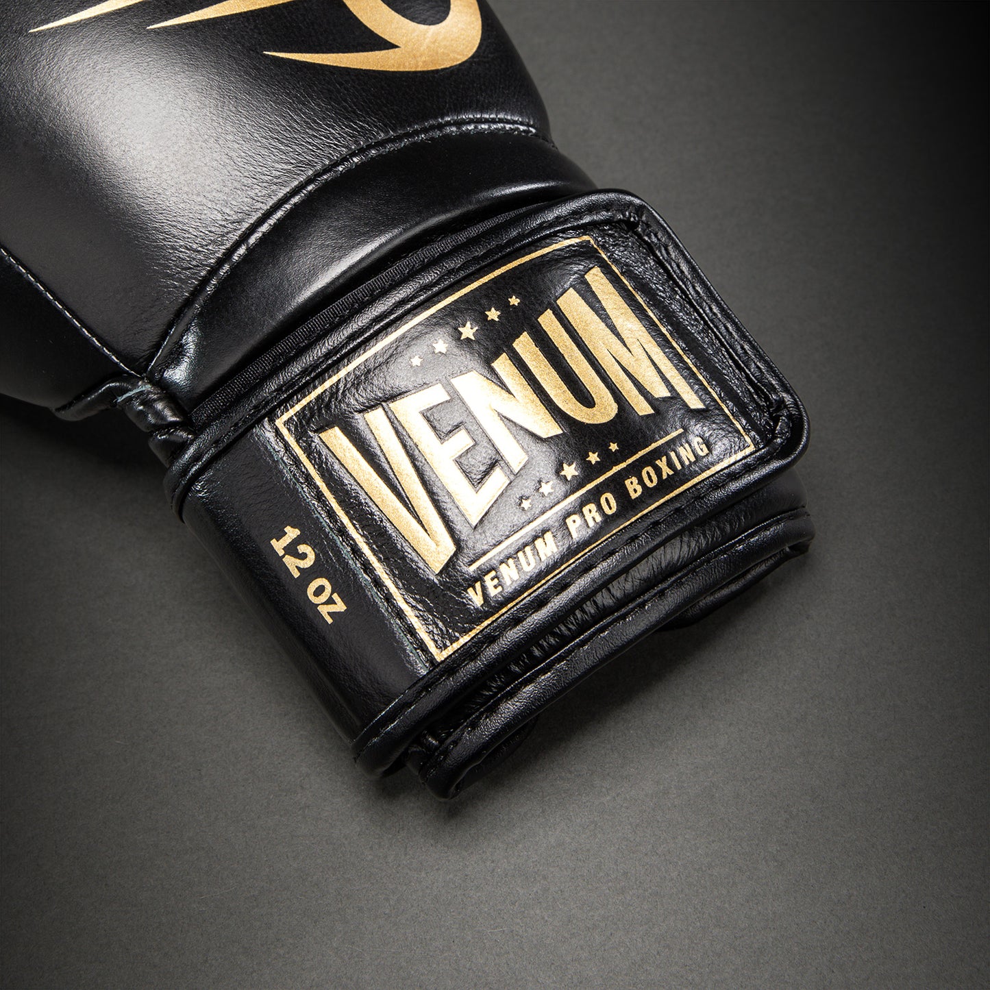 Venum Giant 2.0 Guantes de Boxeo Pro Mike Tyson – Negro/Oro