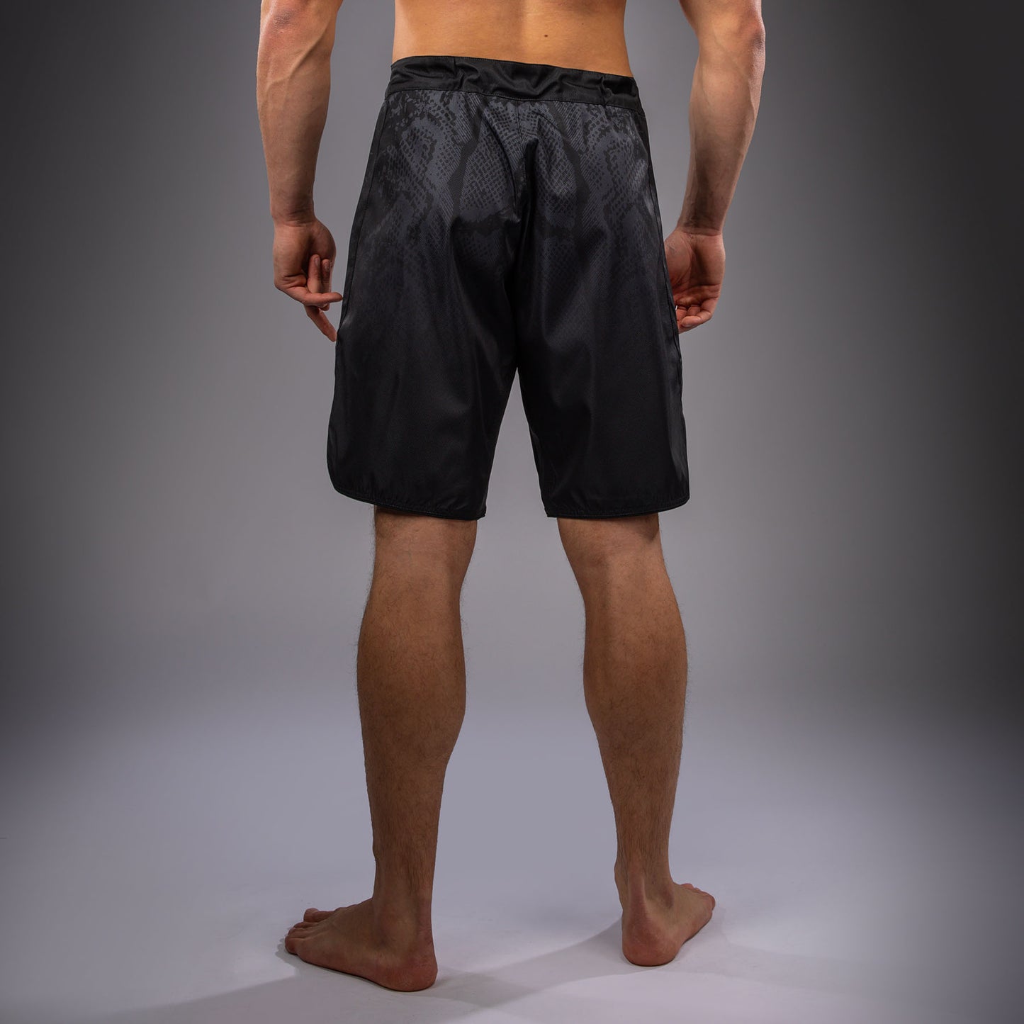 Venum Black Viper Short de Combate – Negro
